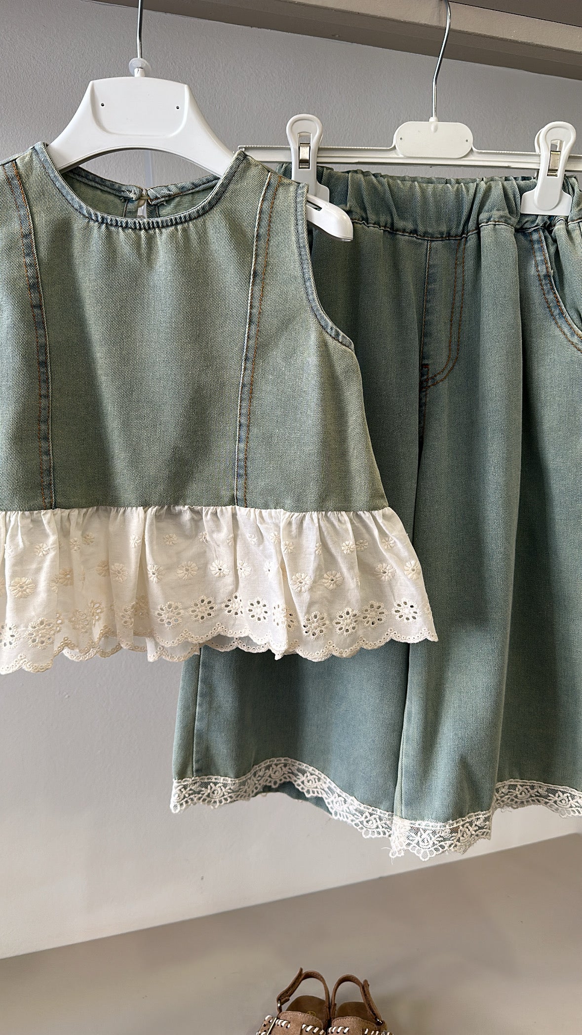 Coordinato IN JEANS CON RICAMO 3-8A - JEANS