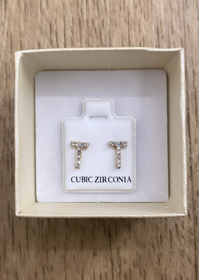 GOLD LETTER EARRING - T