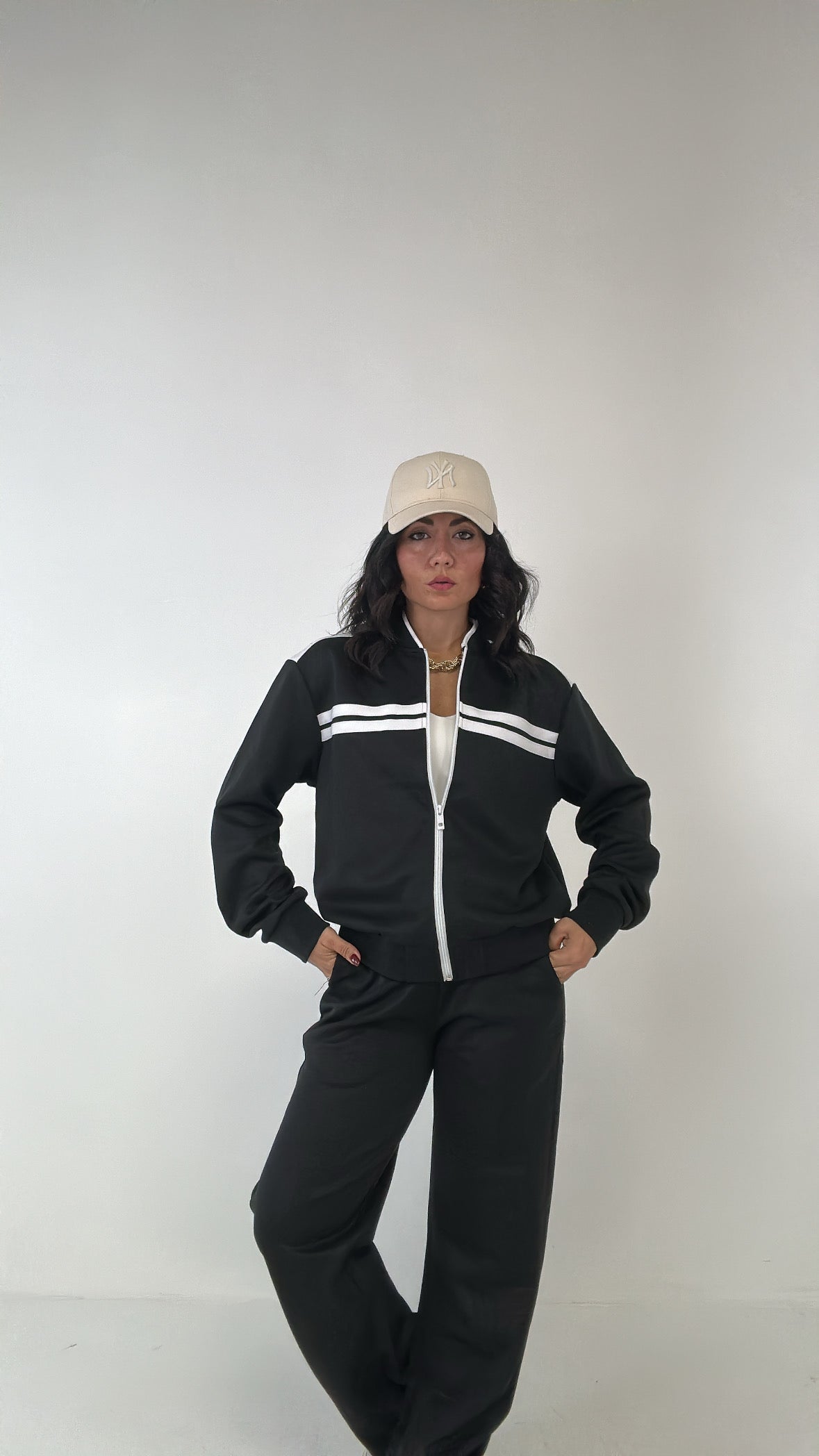 Completo TUTA RIGA BIANCA - NERO