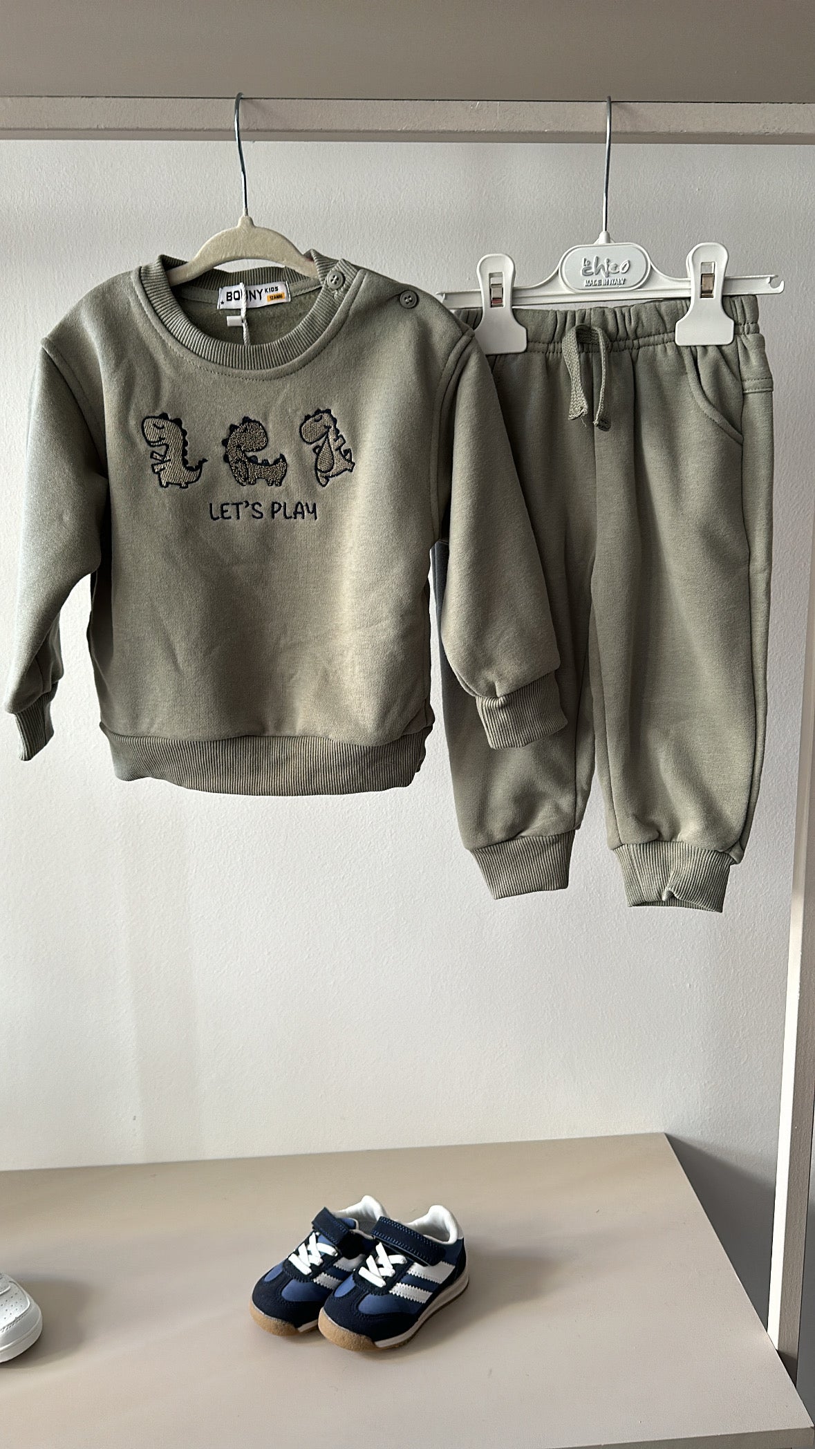 Tuta DINOSAURI 12-36M - VERDE MILITARE