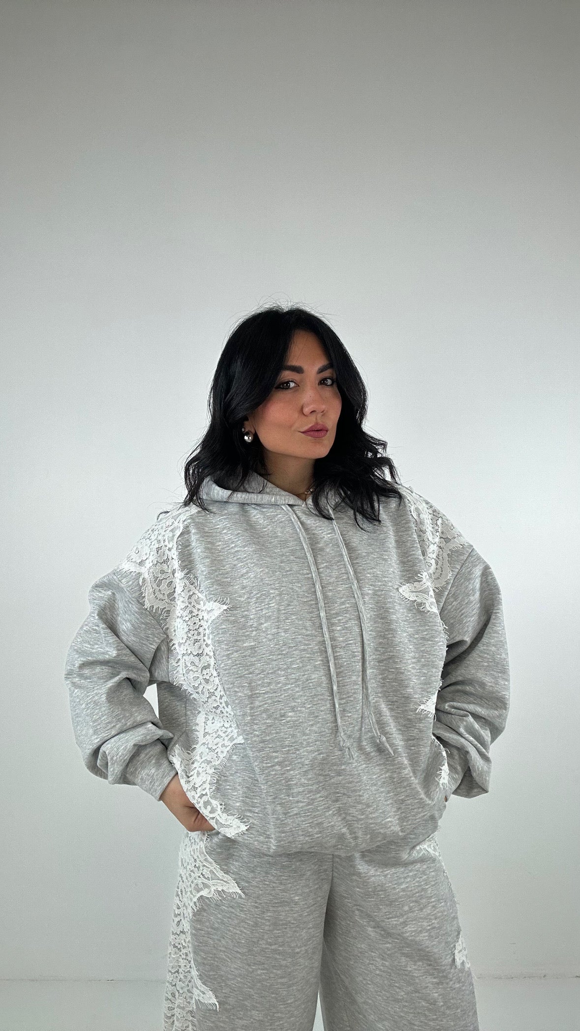 Felpa LUMINA CON PIZZO - GRIGIO