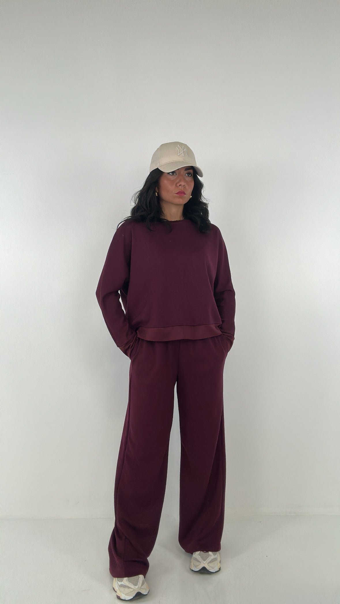 Completo TUTA BASIC - BORDEAUX