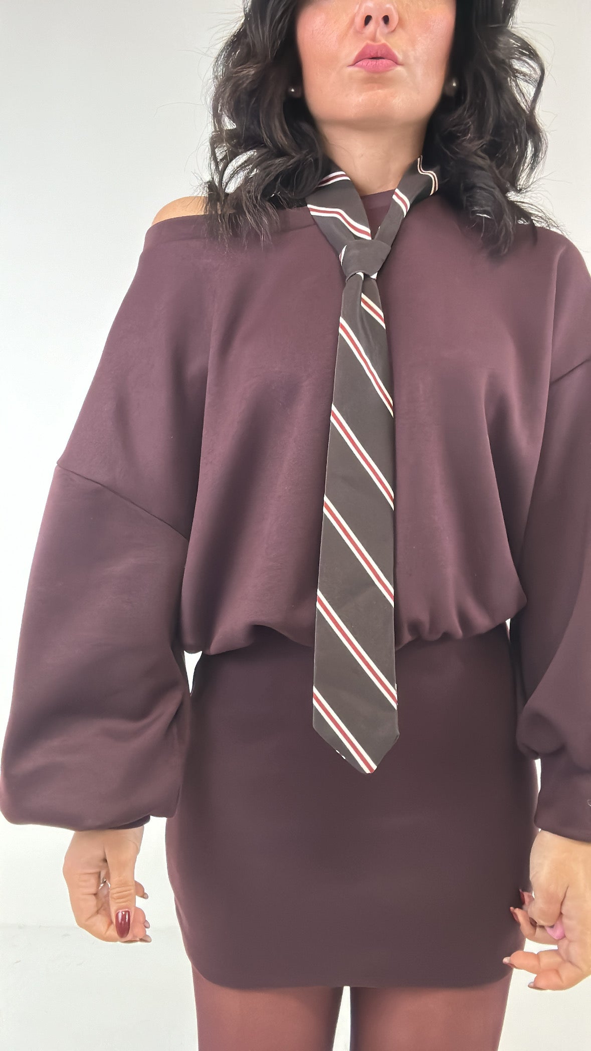 Vestito IN FELPA CON CRAVATTA - BORDEAUX