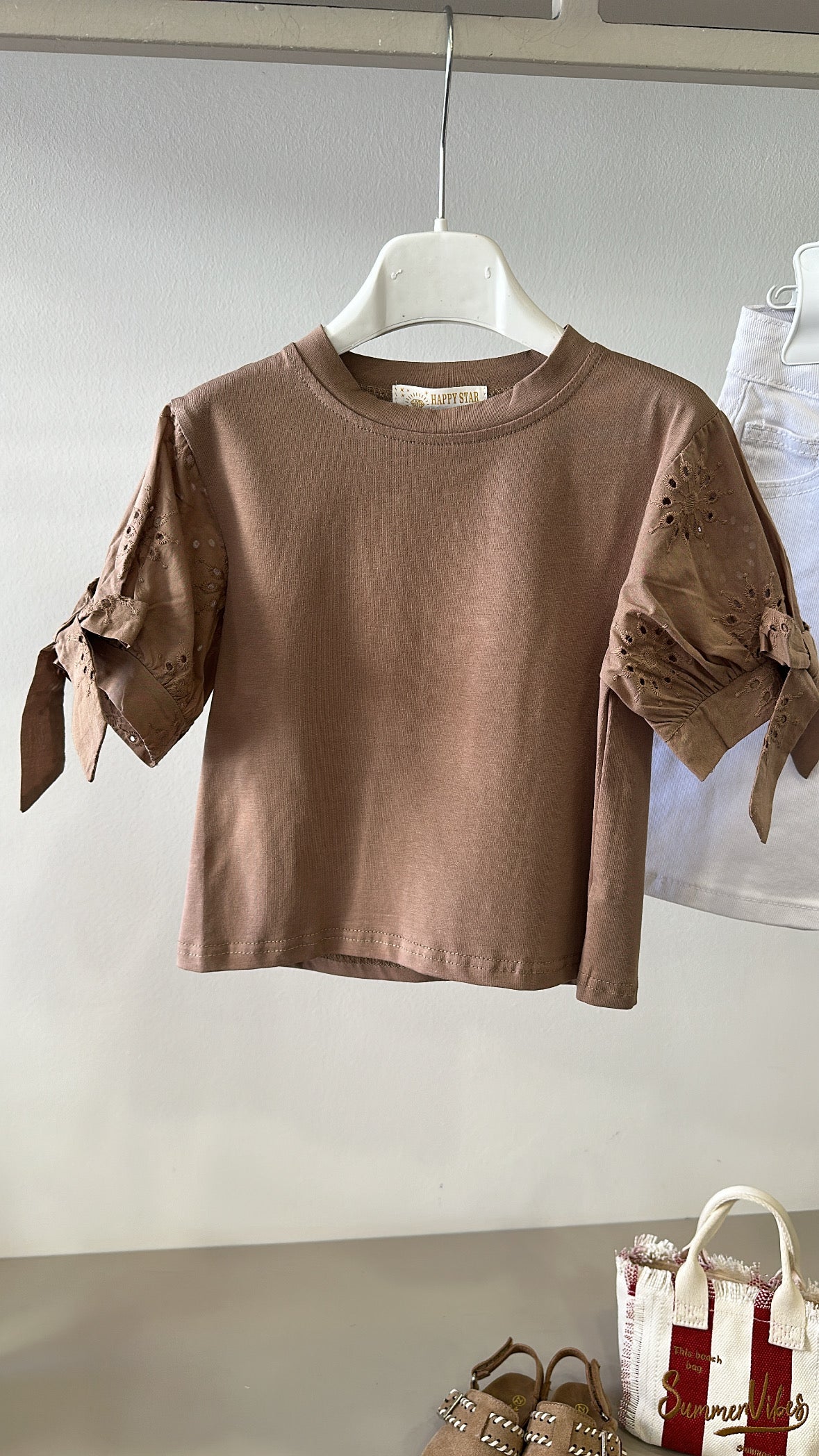 T-shirt SANGALLO CON FIOCCO SULLE MANICHE 4-14A - CAMMELLO