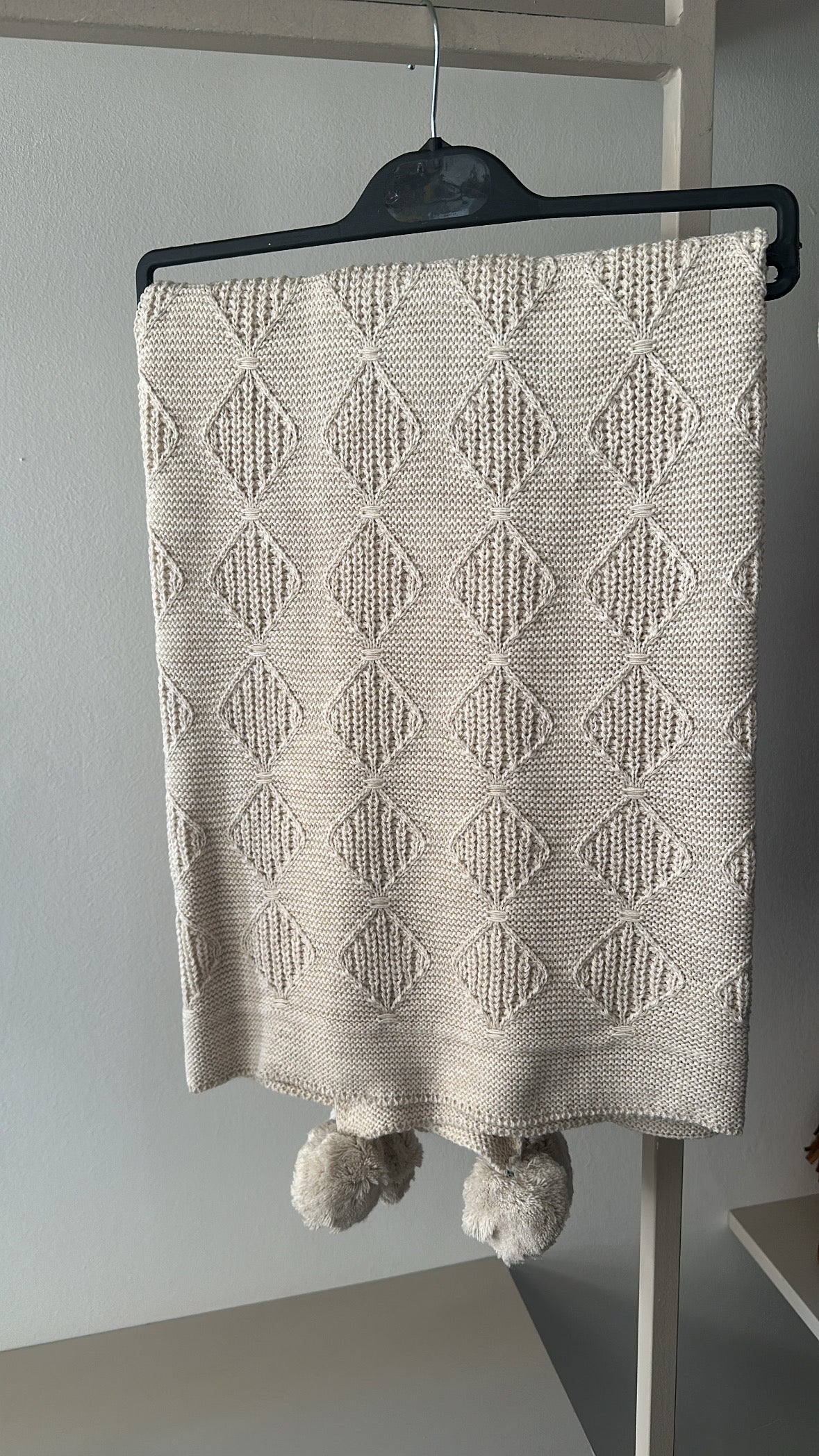 Scialle CON PON PON - BEIGE