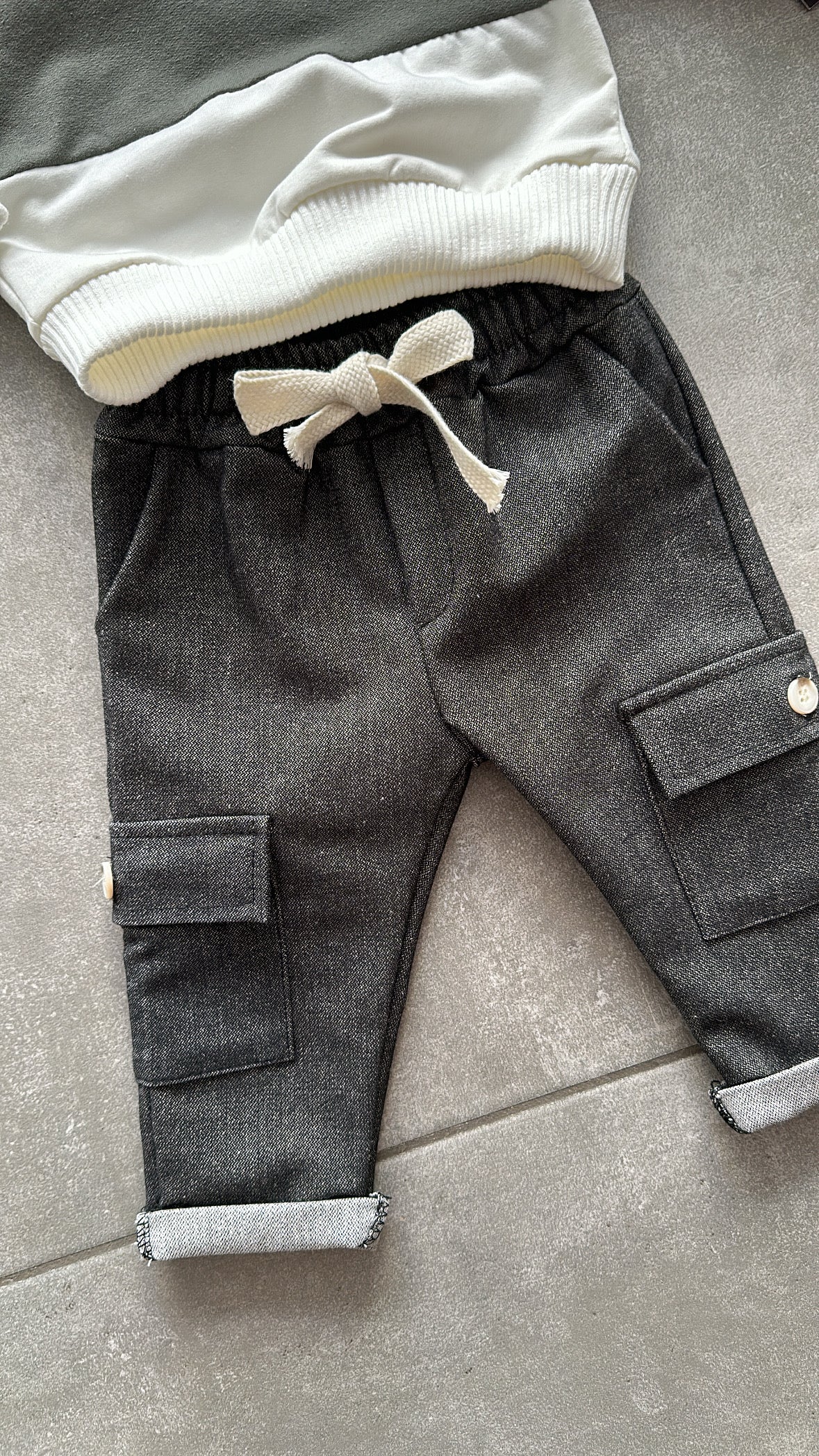 Completo CON JEANS 12-36M - VERDE MILITARE