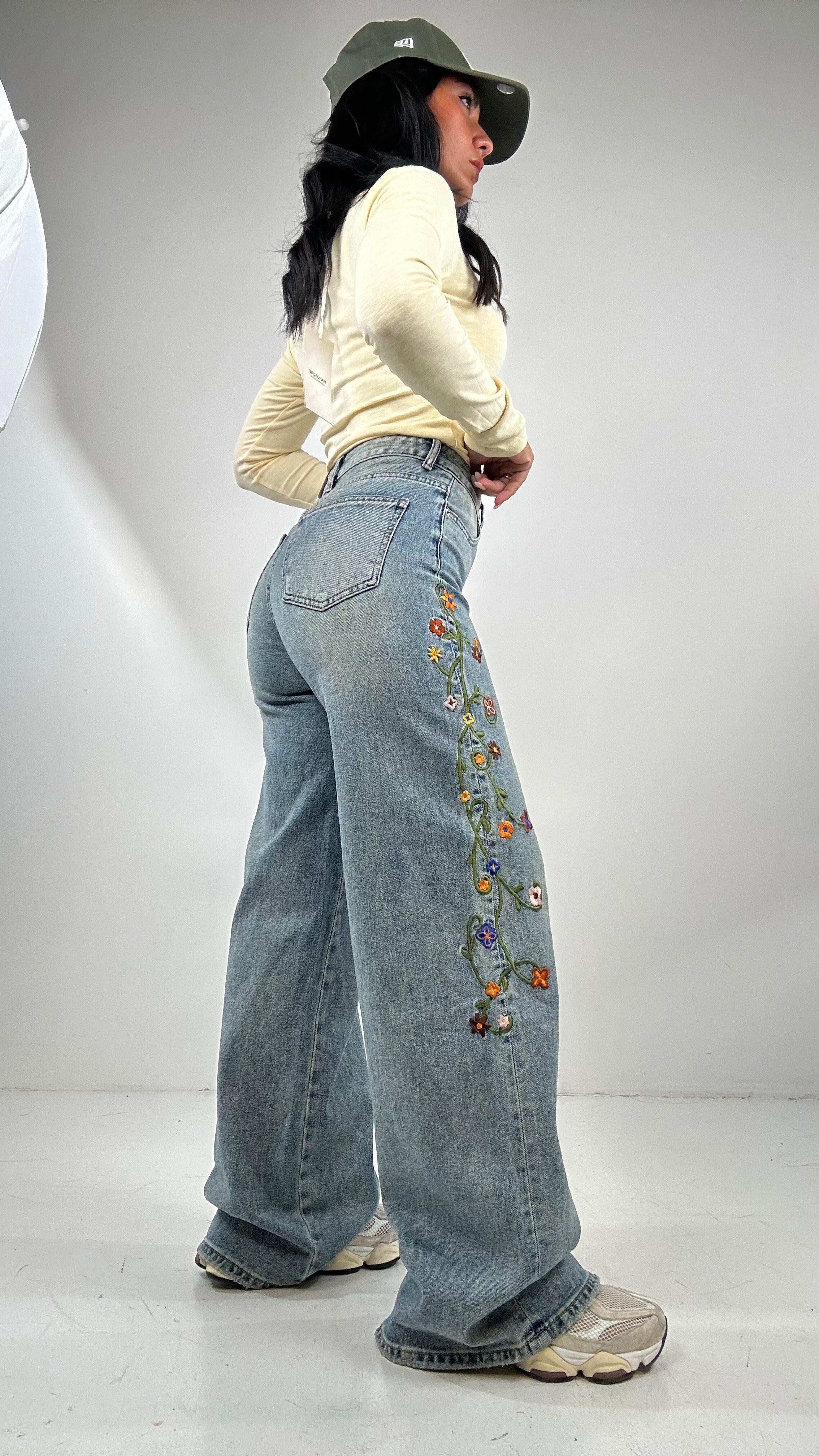 Jeans STRAIGHT LEG FIORELLINI - JEANS