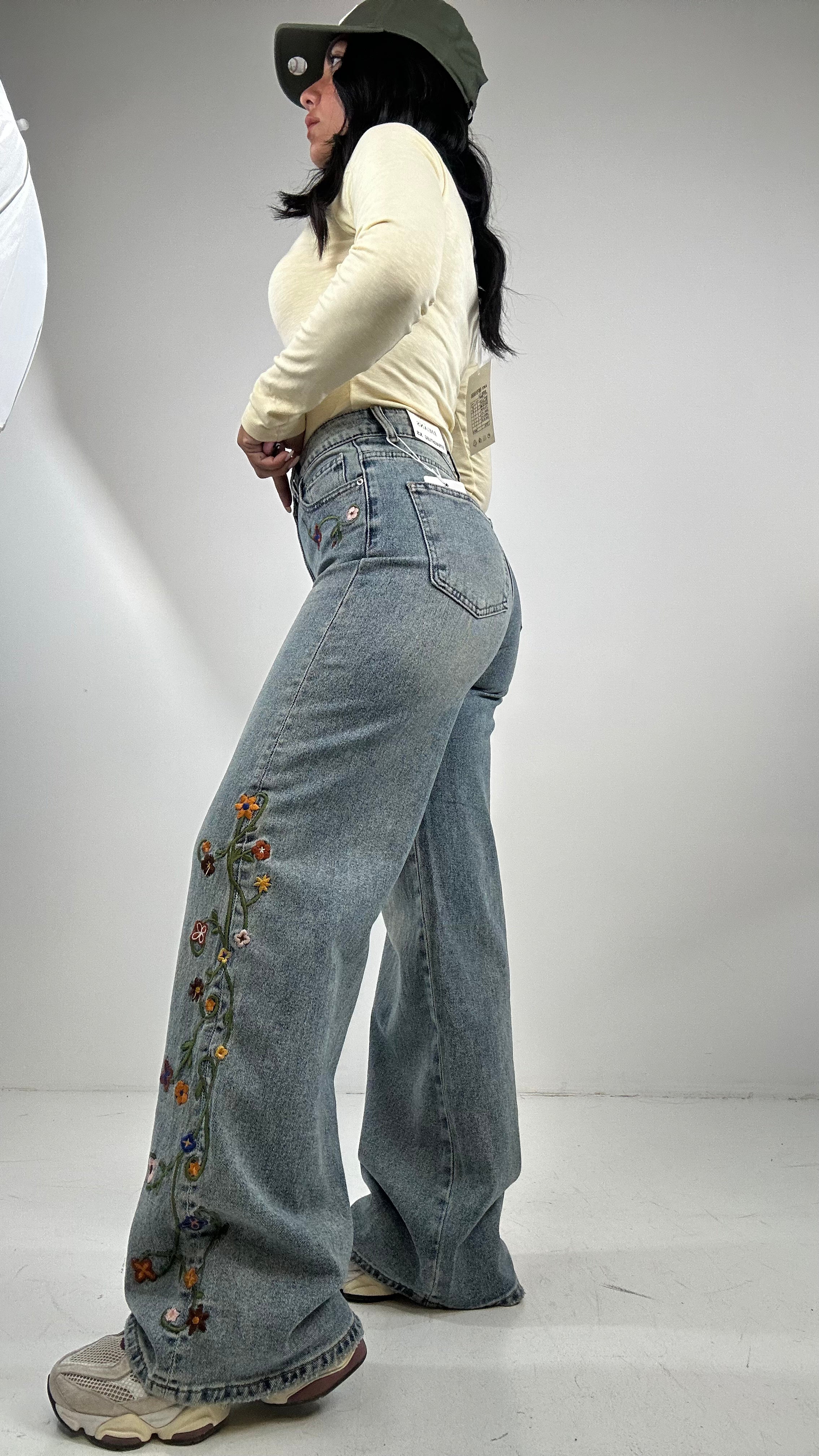 Jeans STRAIGHT LEG FIORELLINI - JEANS