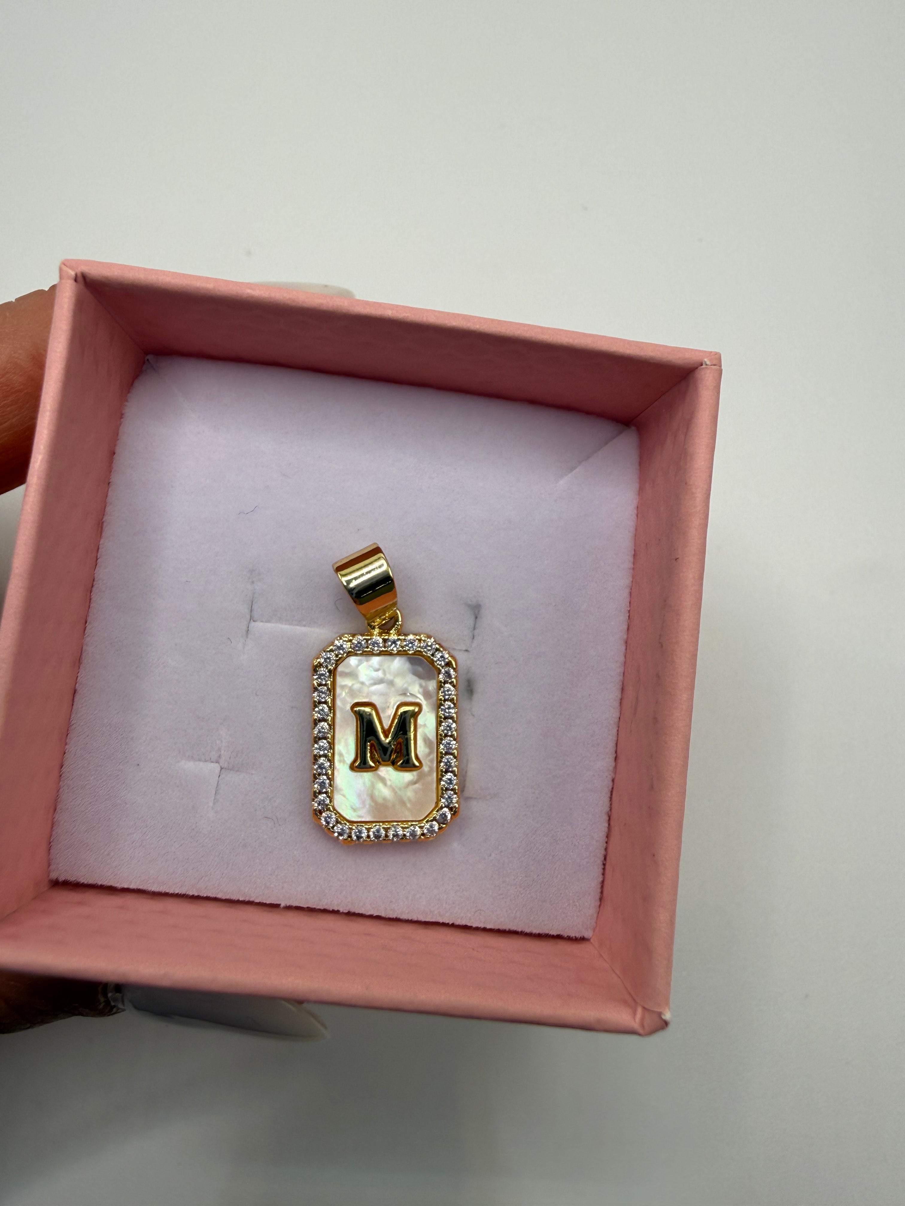 Lettere ORO COLLANA CALAMITA - M