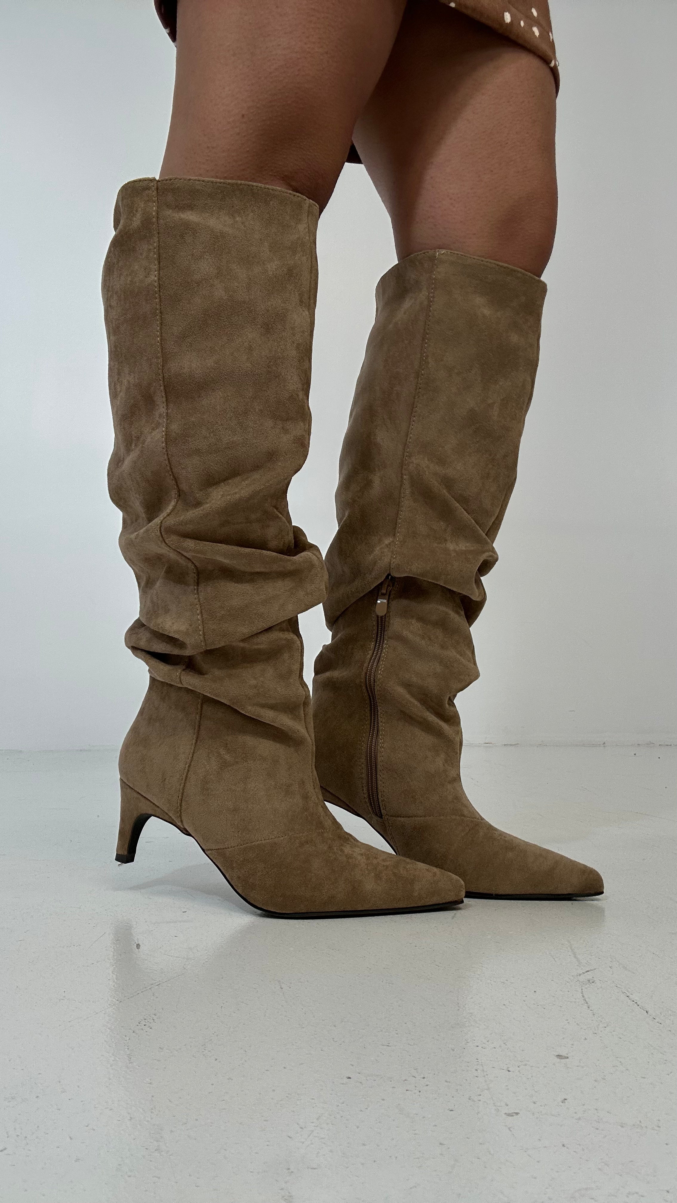 Stivale ARRICCIATO IN CAMOSCIO - BEIGE