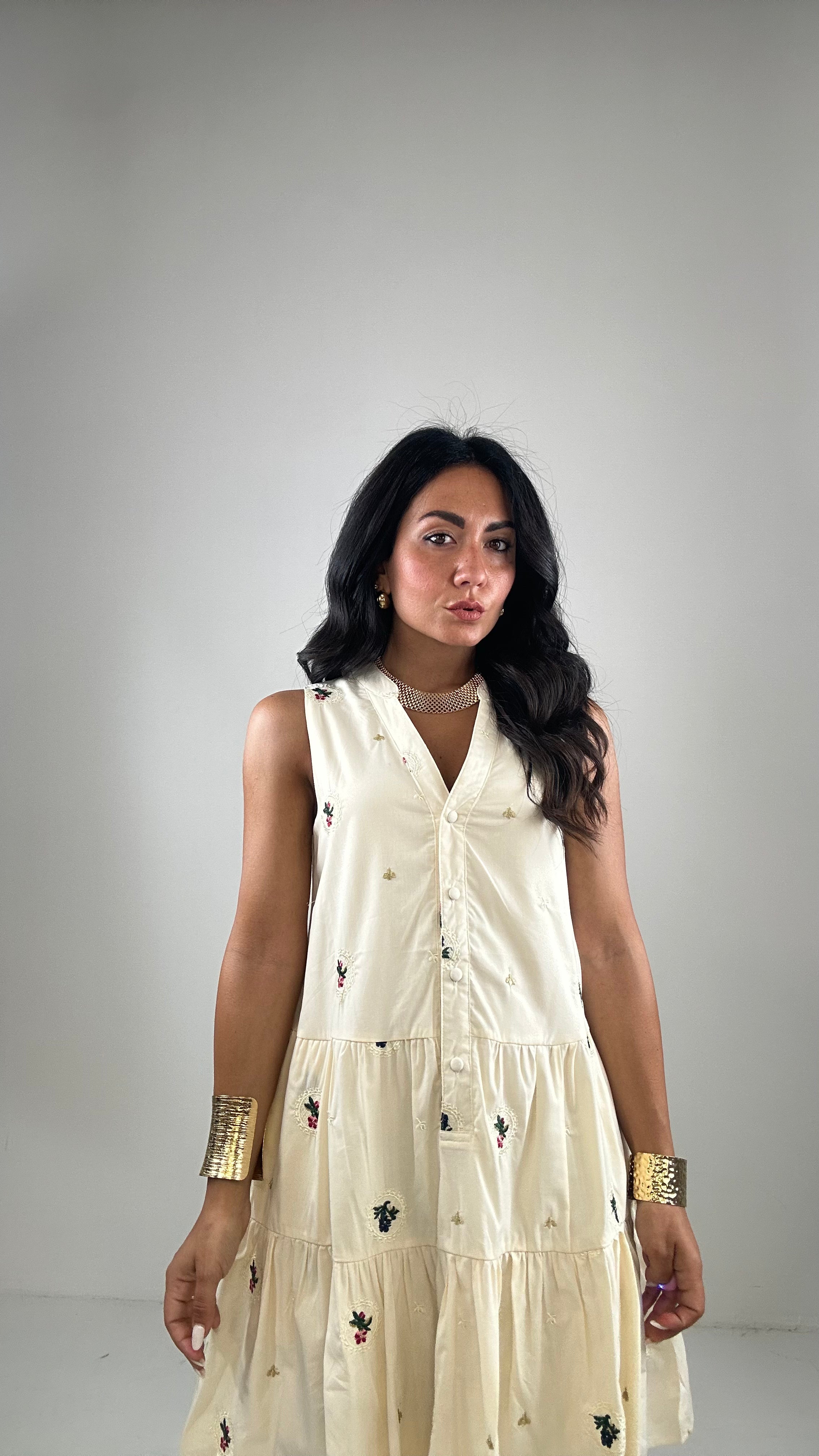 Vestitino BOTTONCINI E RICAMO - BEIGE