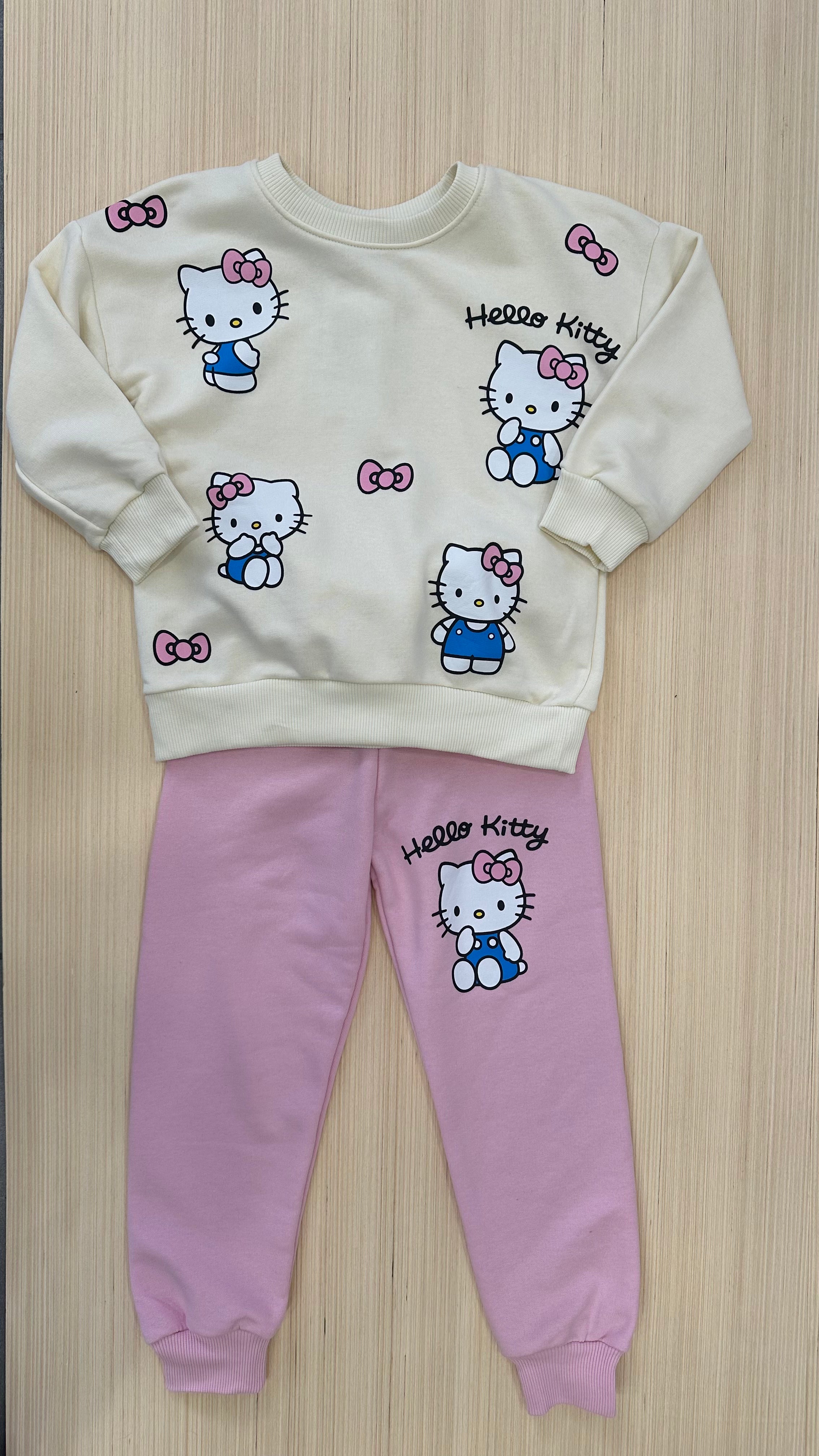 Completo TUTA HELLO - ROSA