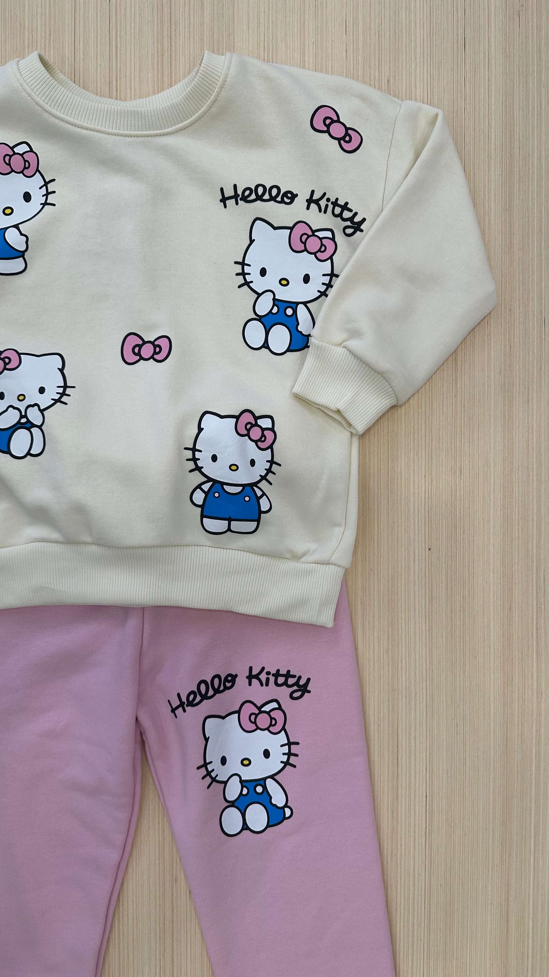 Completo TUTA HELLO - ROSA
