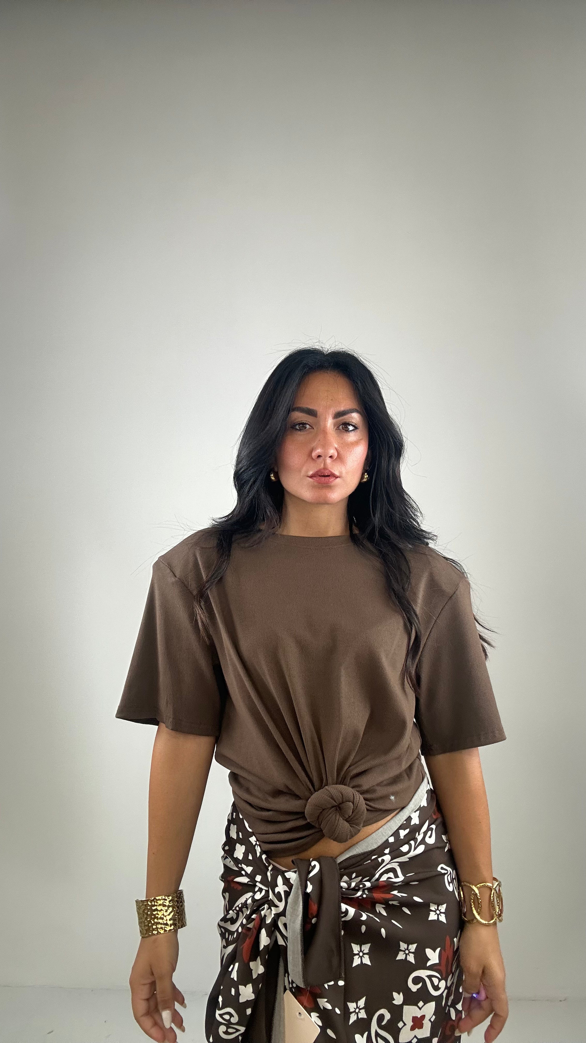 T-shirt A COSTINE CON NODO - MARRONE