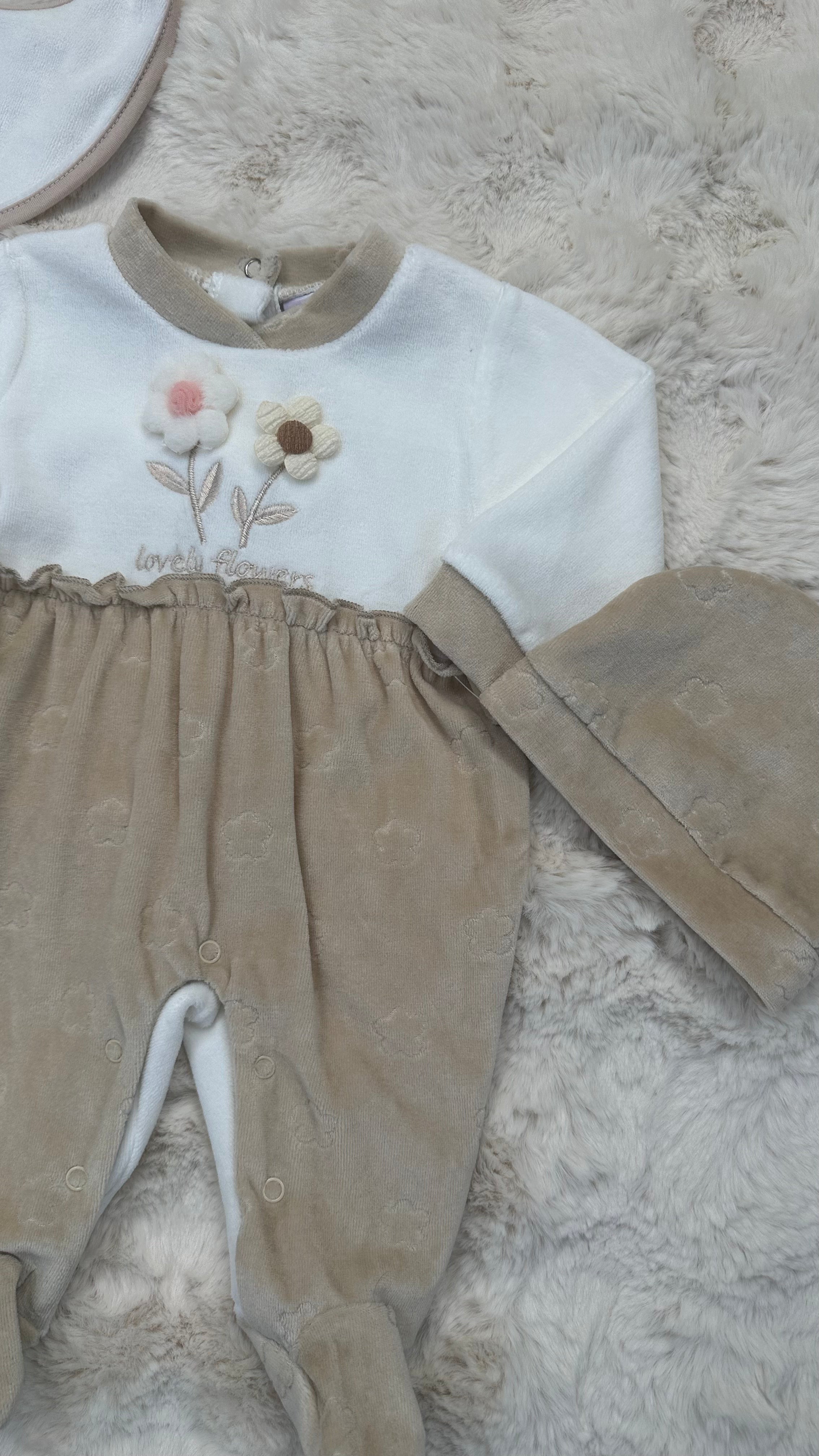 Set TUTINA + BAVETTA + CAPPELLINO - BEIGE