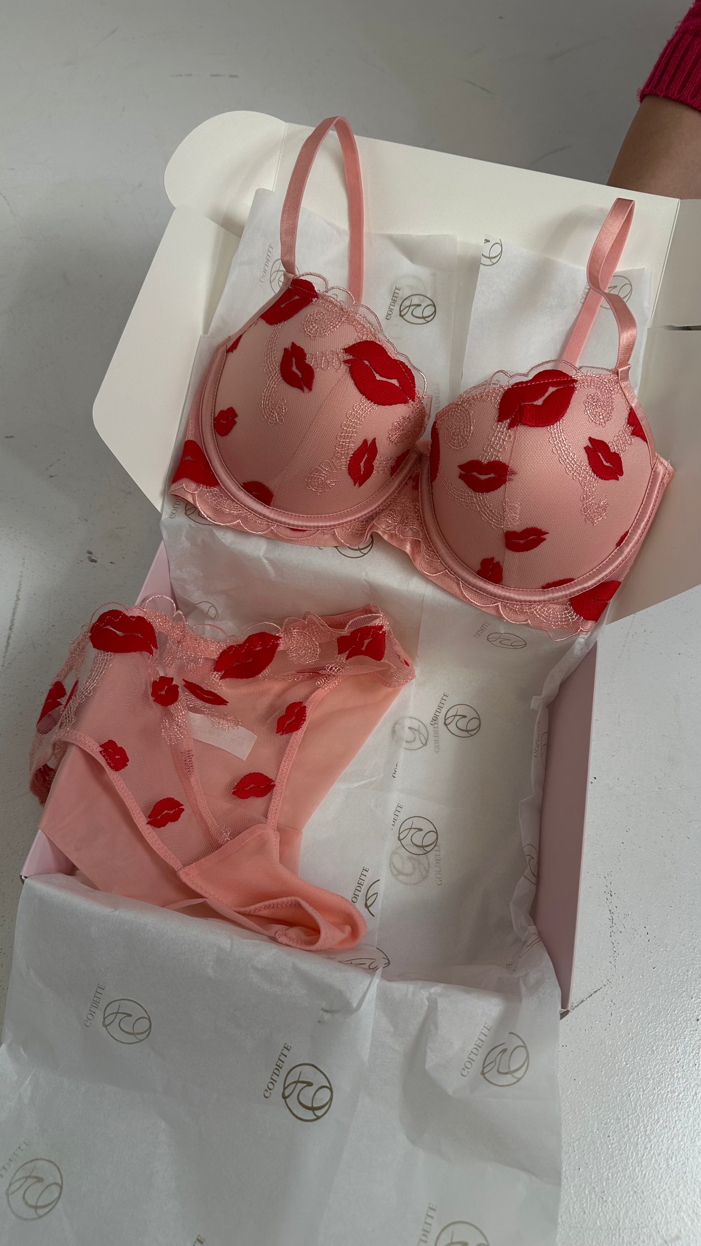 Completino KISS - ROSA