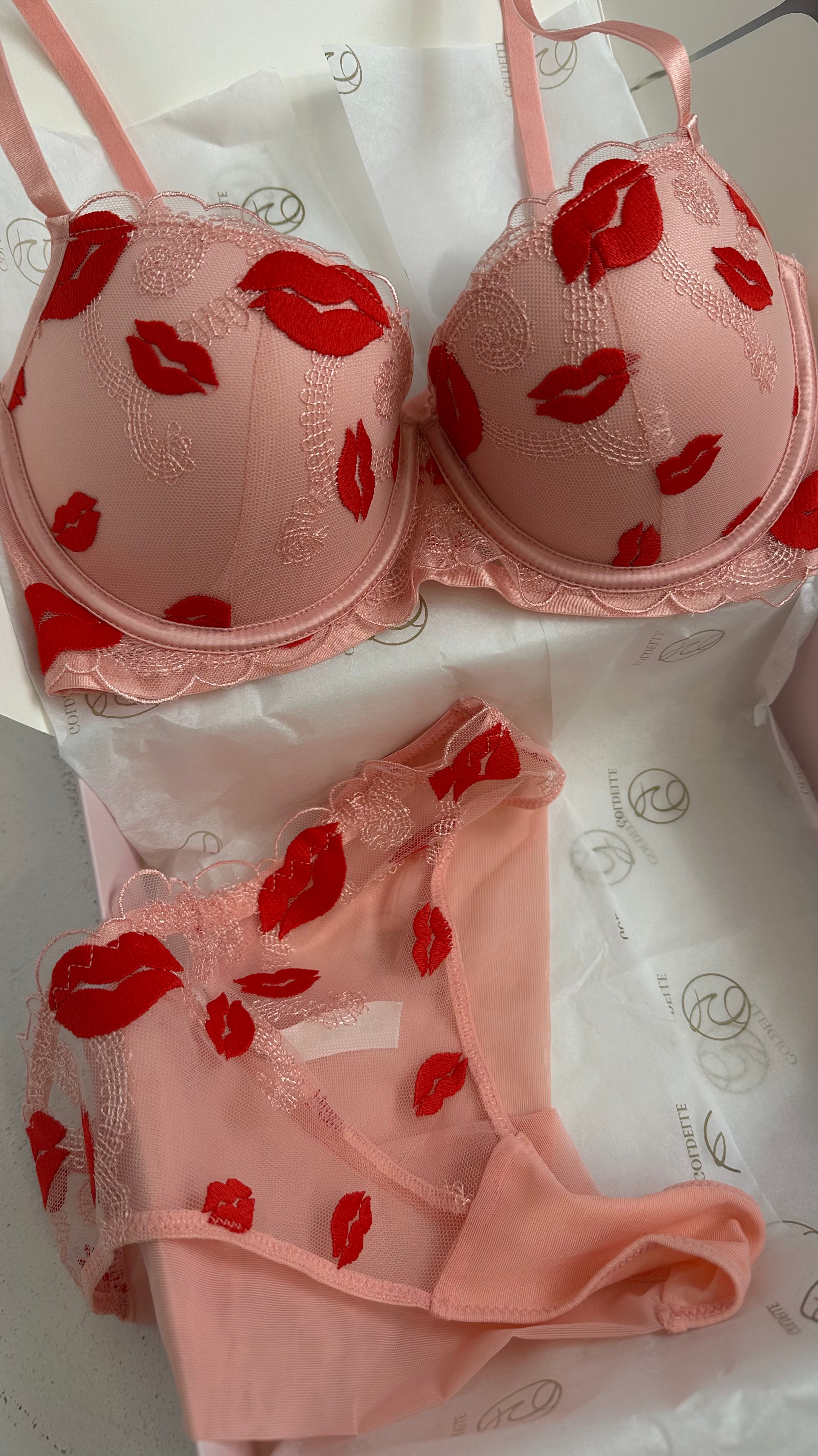 Completino KISS - ROSA