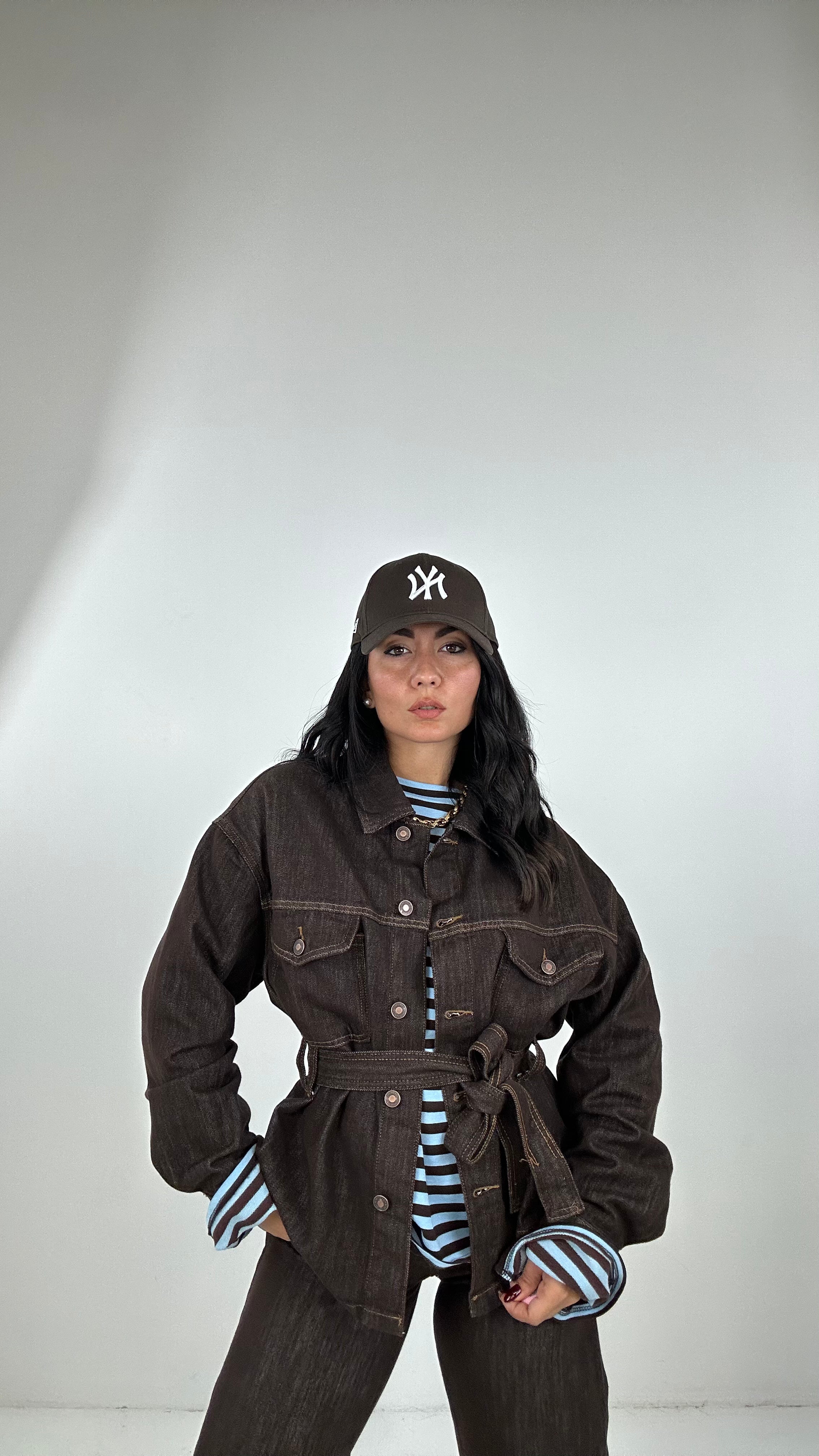 Giacca CON CINTURA COLOR DENIM - MARRONE
