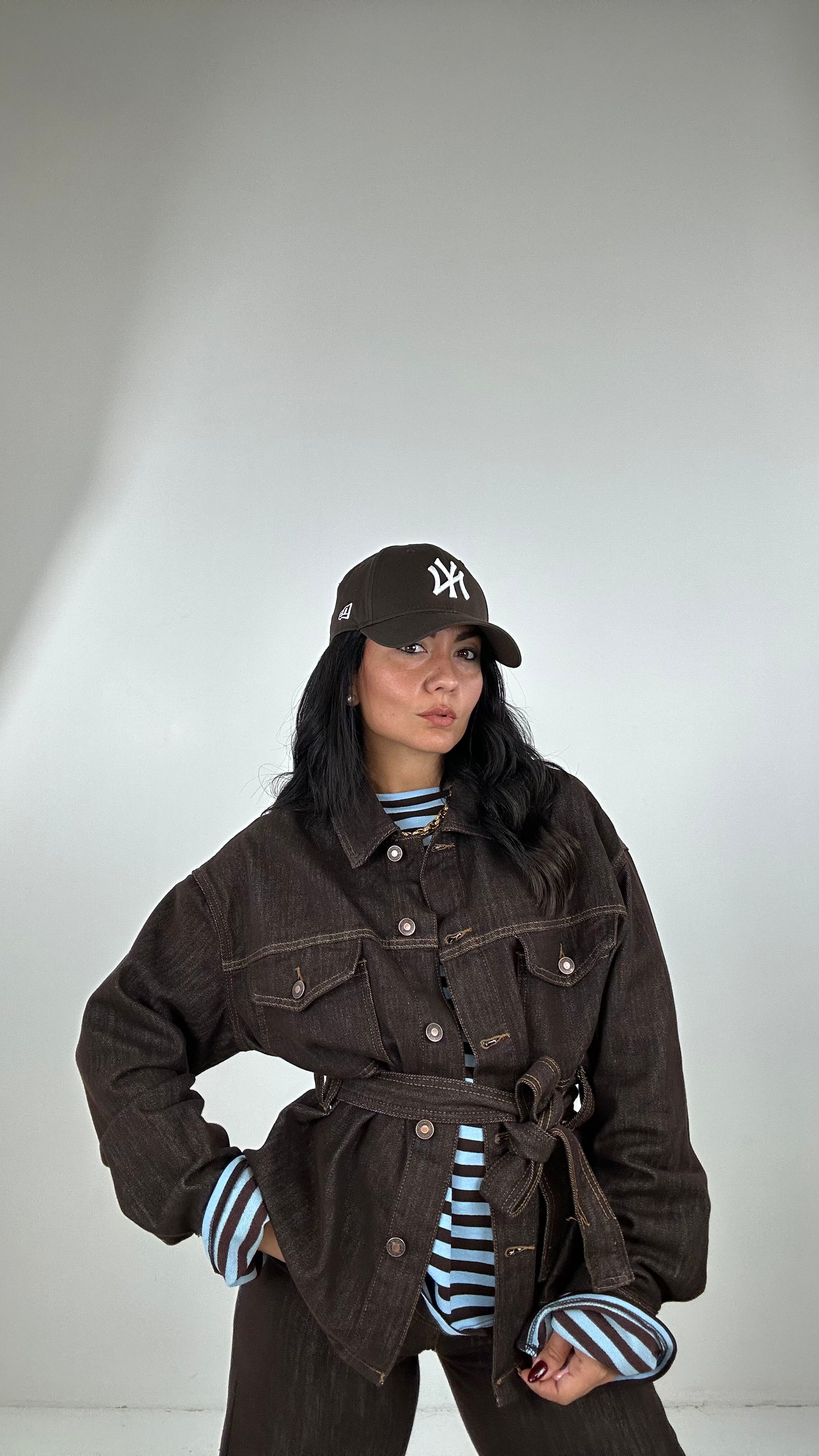 Giacca CON CINTURA COLOR DENIM - MARRONE