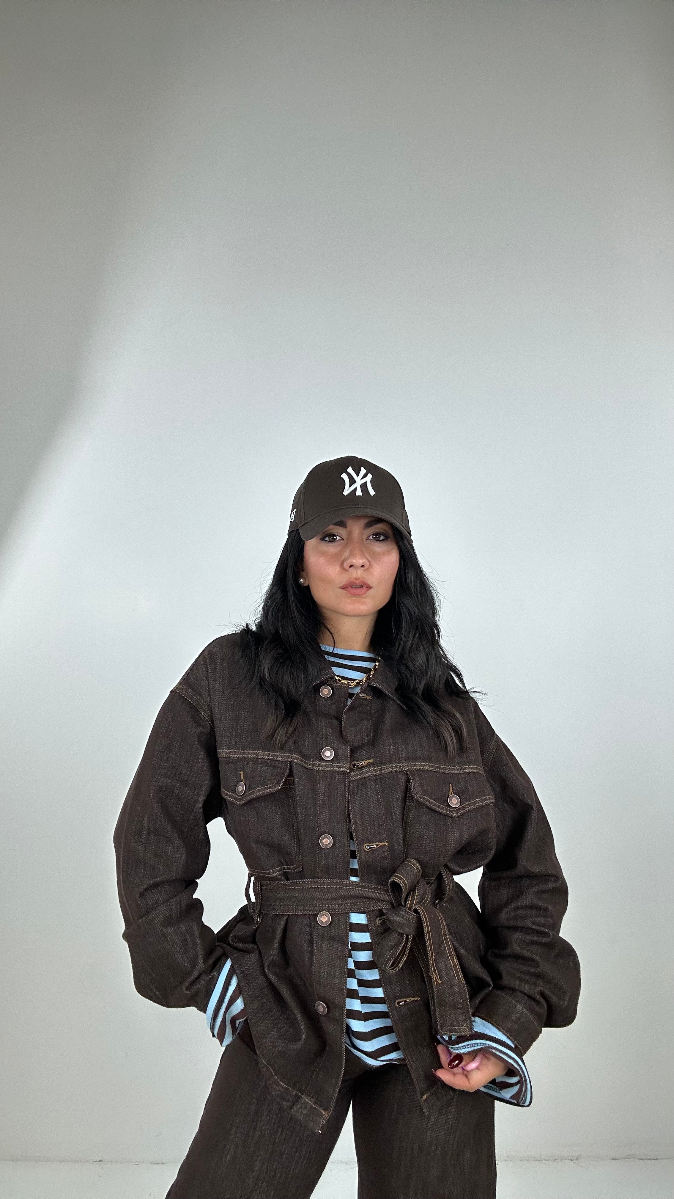 Giacca CON CINTURA COLOR DENIM - MARRONE