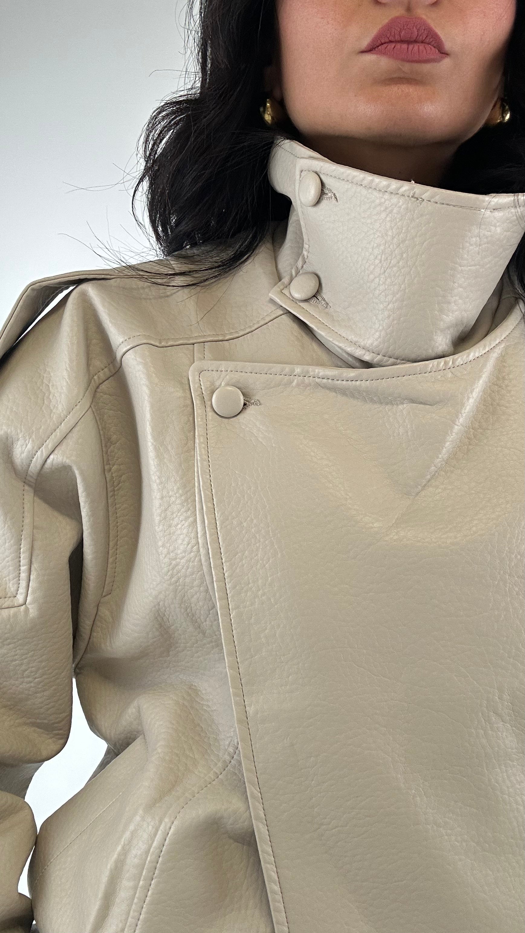 Giubbino ECOPELLE COLLO E BOTTONI - CREMA