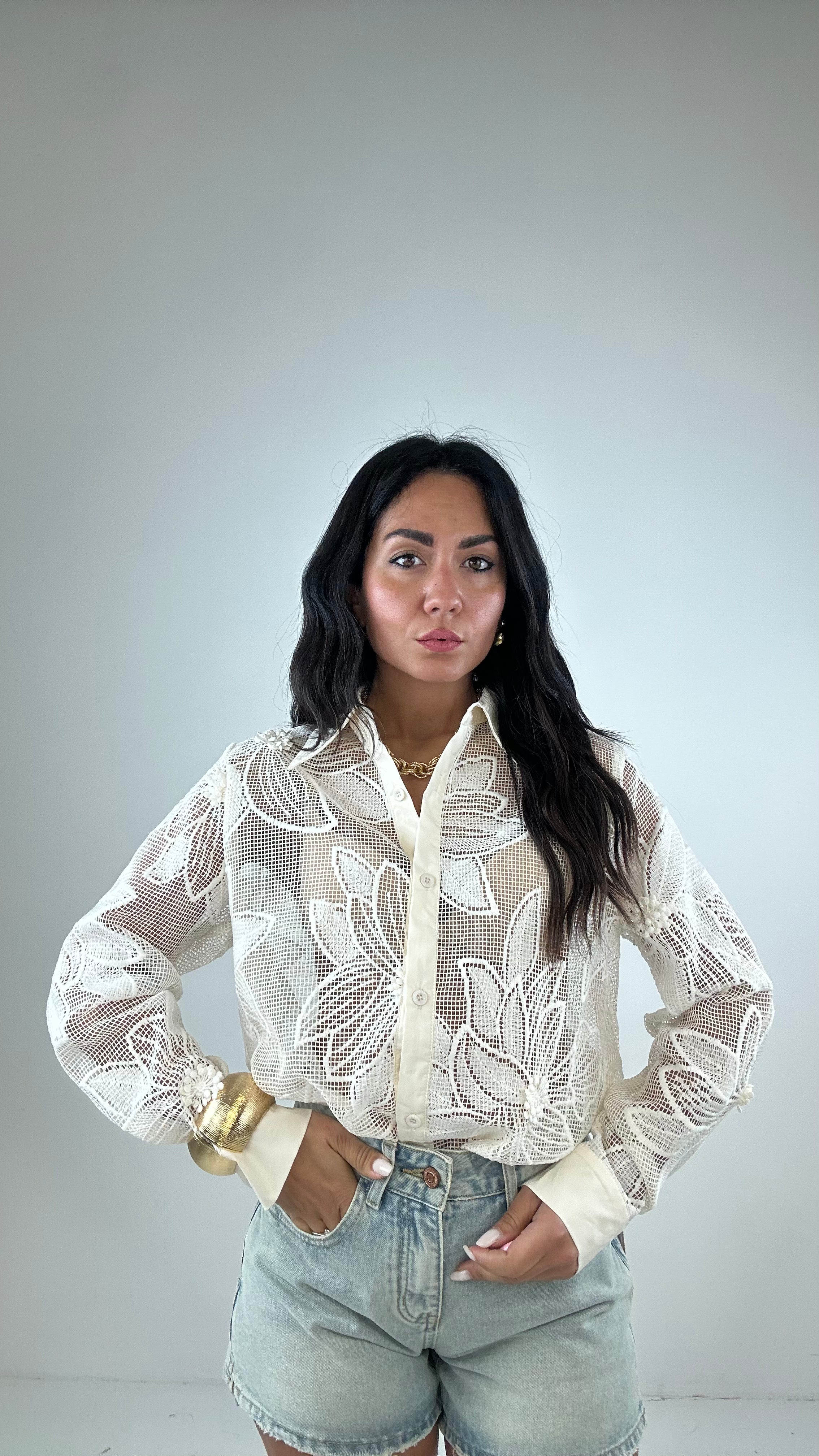 Camicia TRAFORO CON FIORE - PANNA