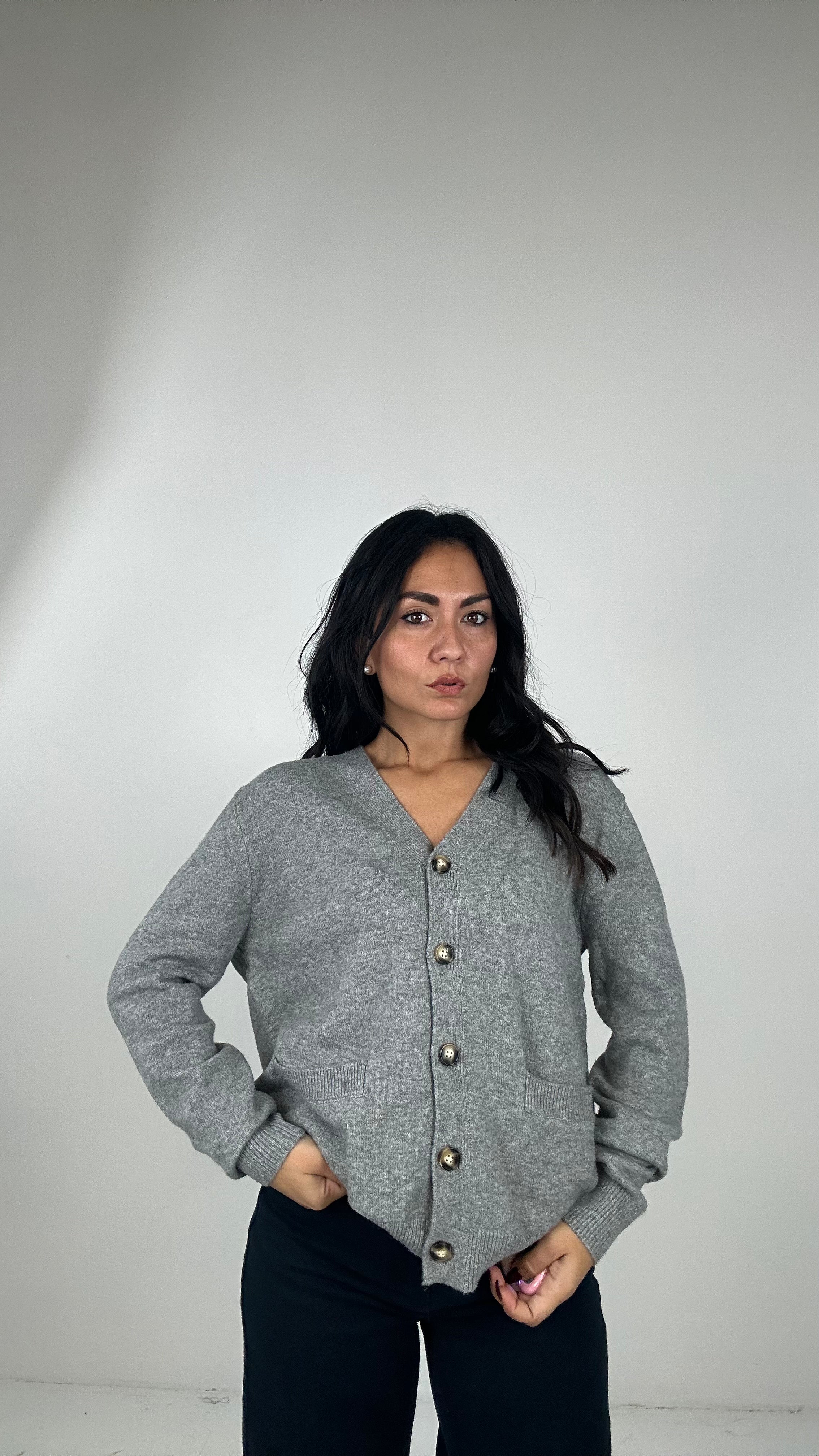 Cardigan CON TASCHE BASIC - GRIGIO