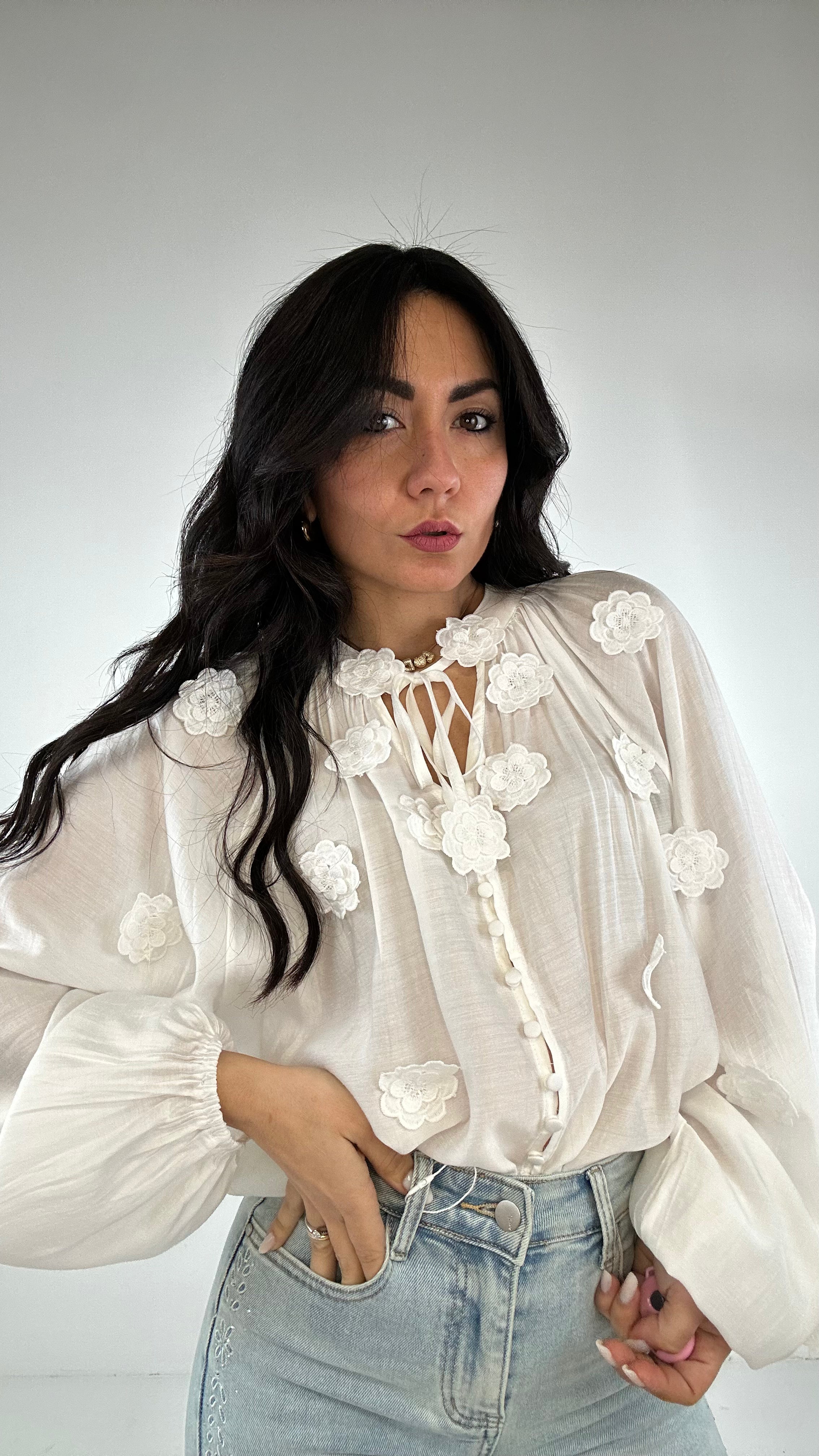 Blusa FIORE IN RILIEVO - BIANCO