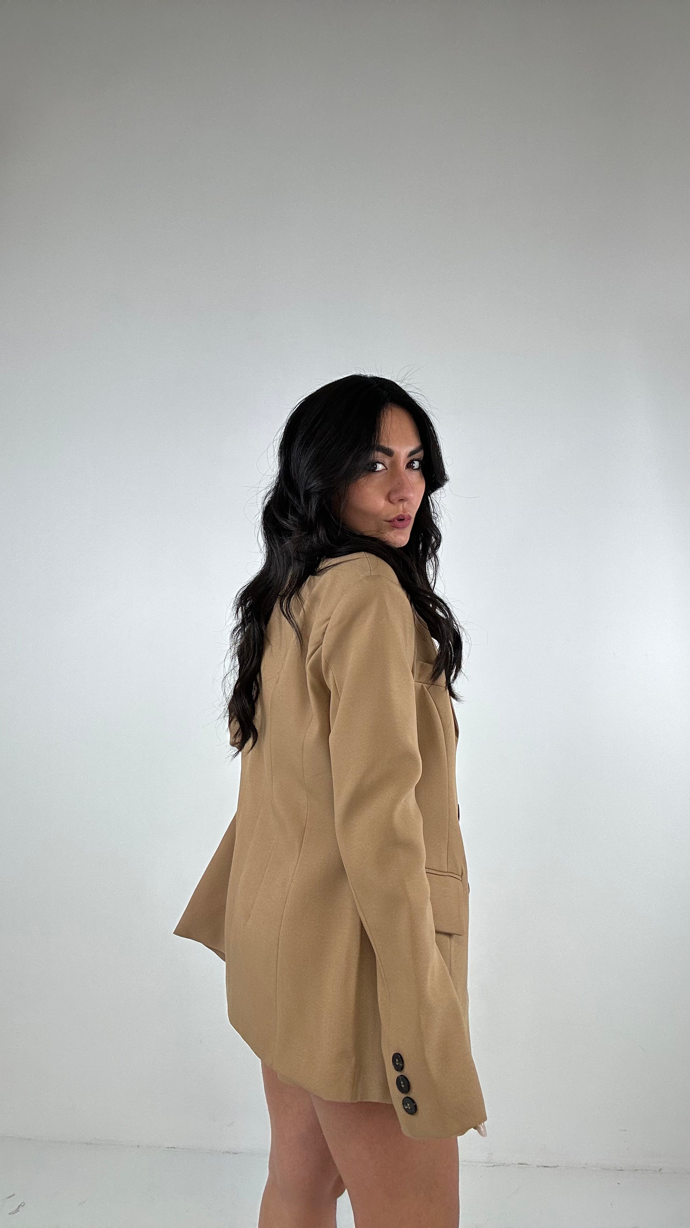 Tailleur CON PANTALONCINO - CAMMELLO