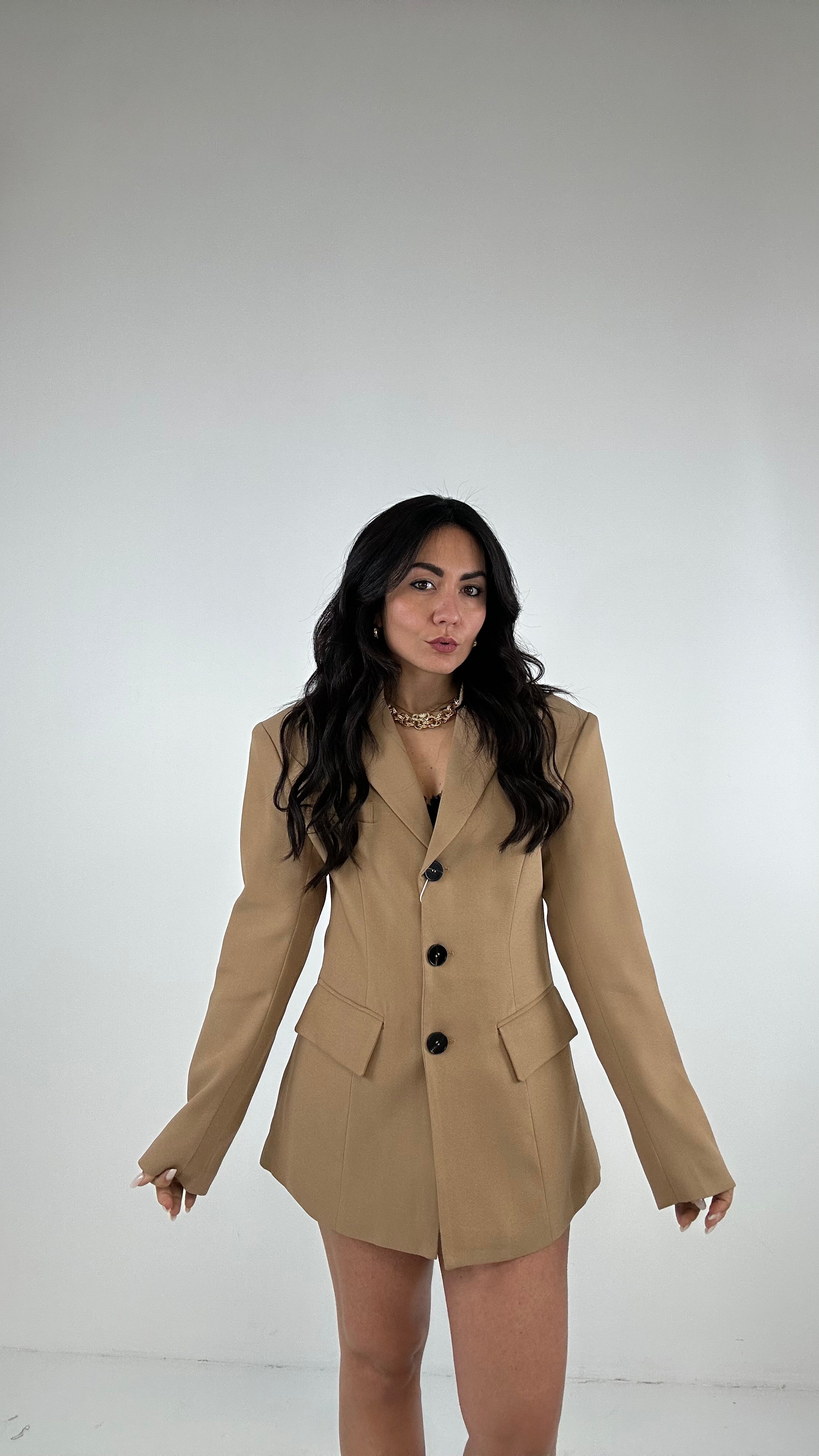 Tailleur CON PANTALONCINO - CAMMELLO