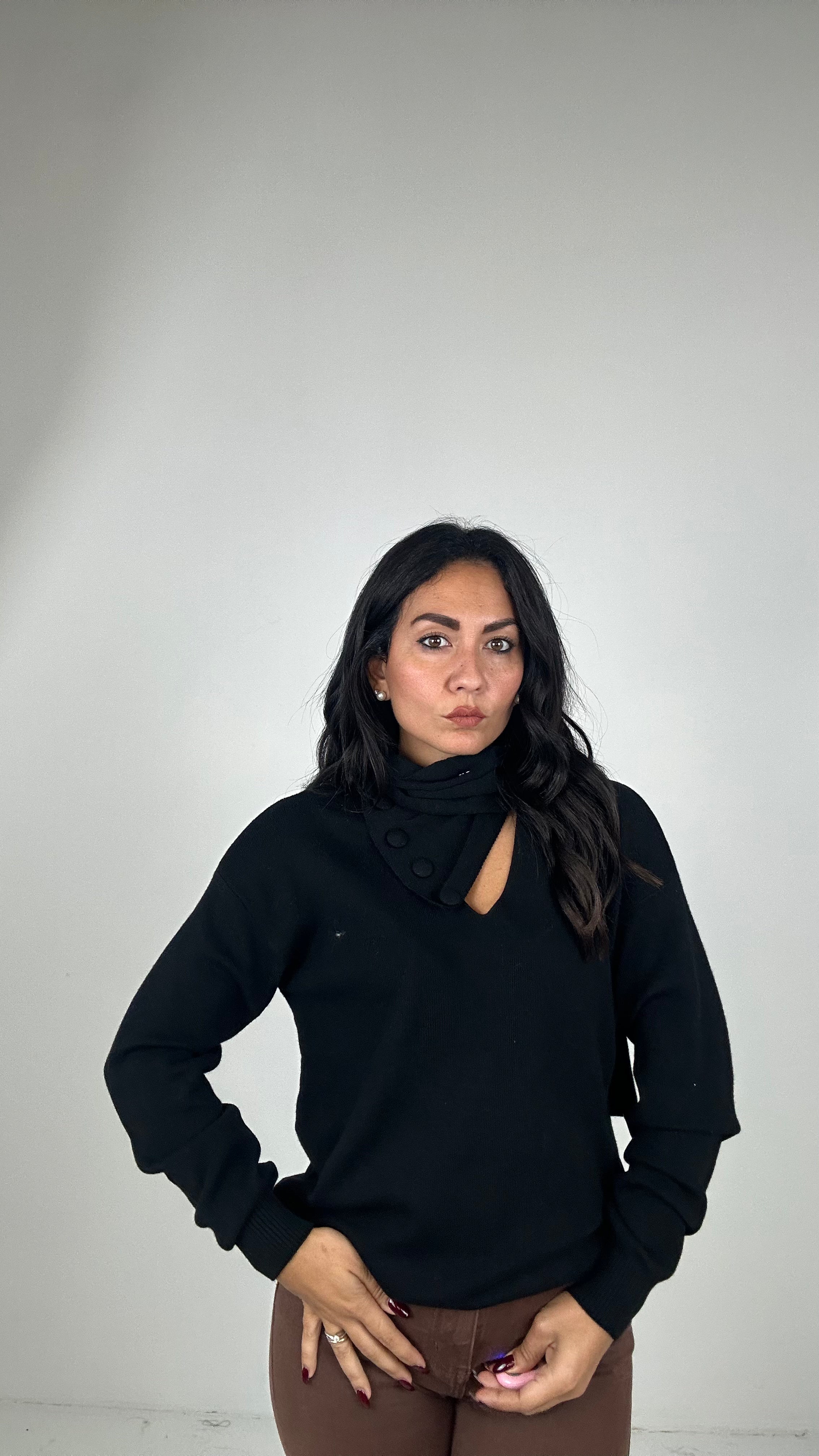 Pull BOTTONI E SCIALLE - NERO