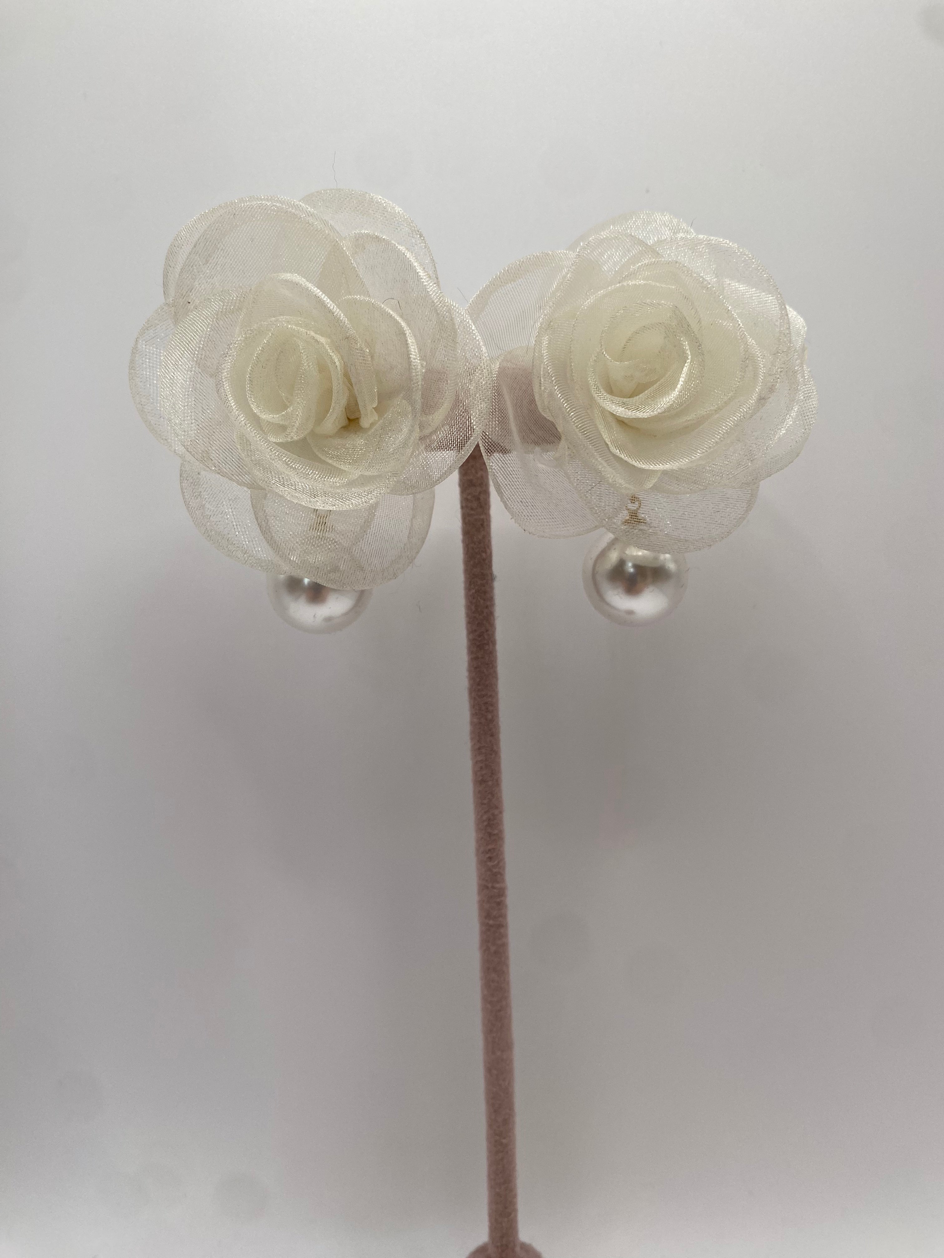 FLOROS Earring - WHITE