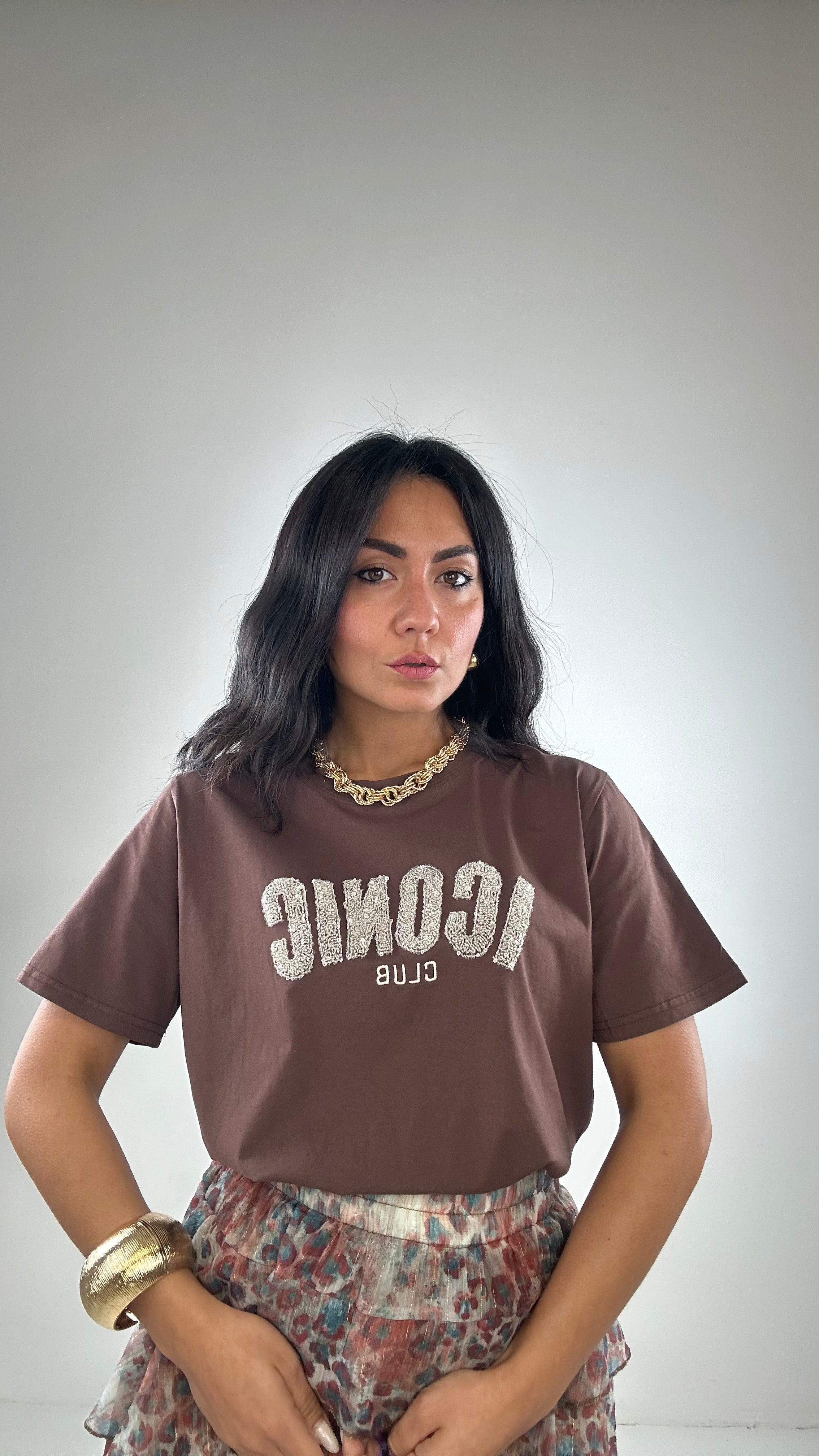 T-shirt ICONIC - MARRONE