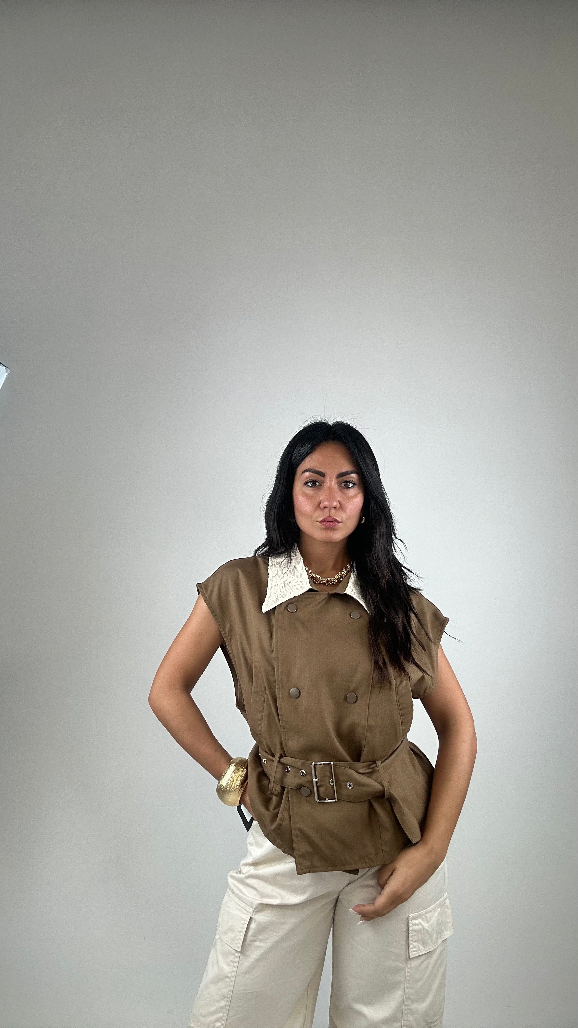 Gilet CON COLLO IN PòIZZO - MARRONE