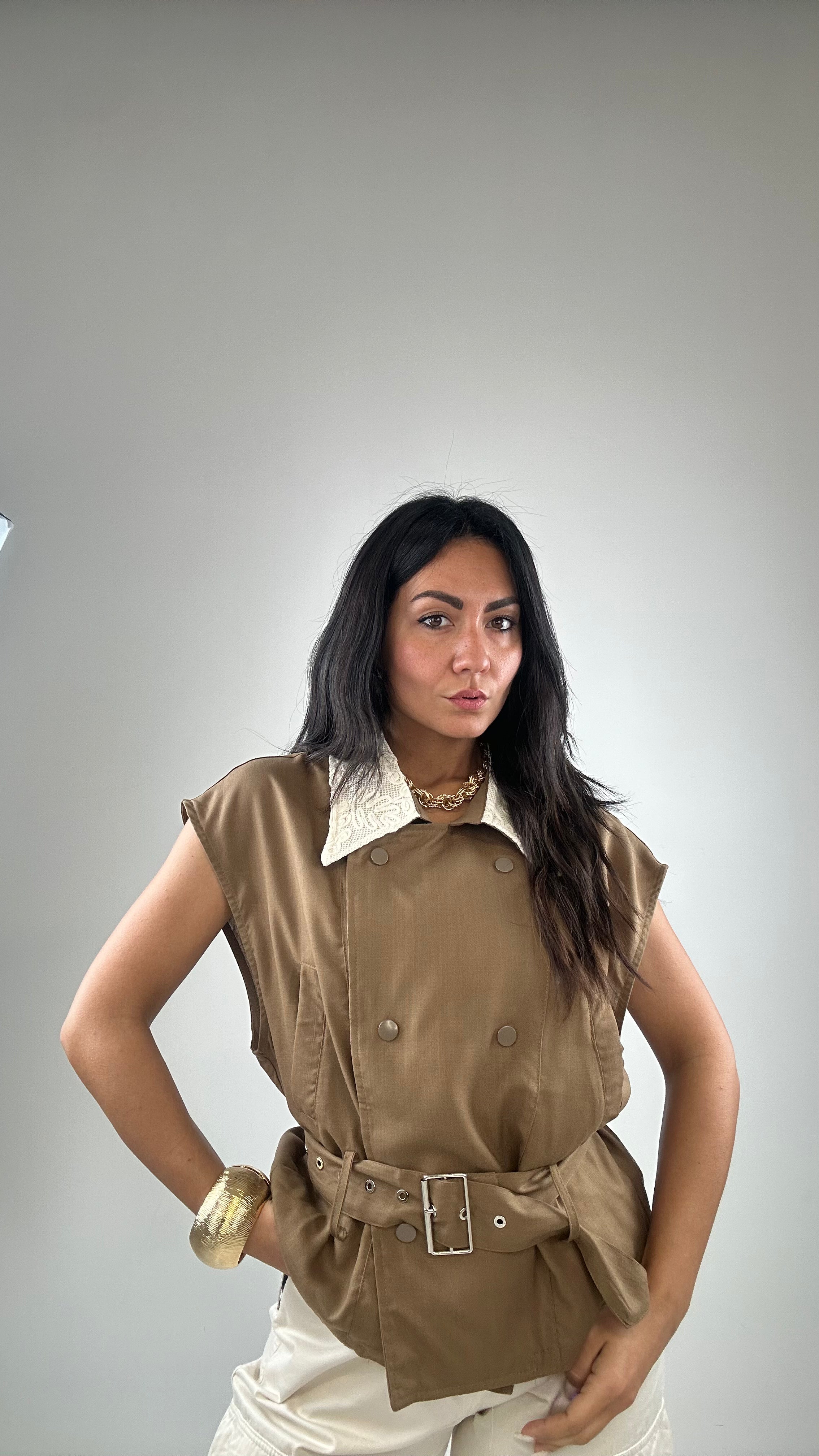 Gilet CON COLLO IN PòIZZO - MARRONE