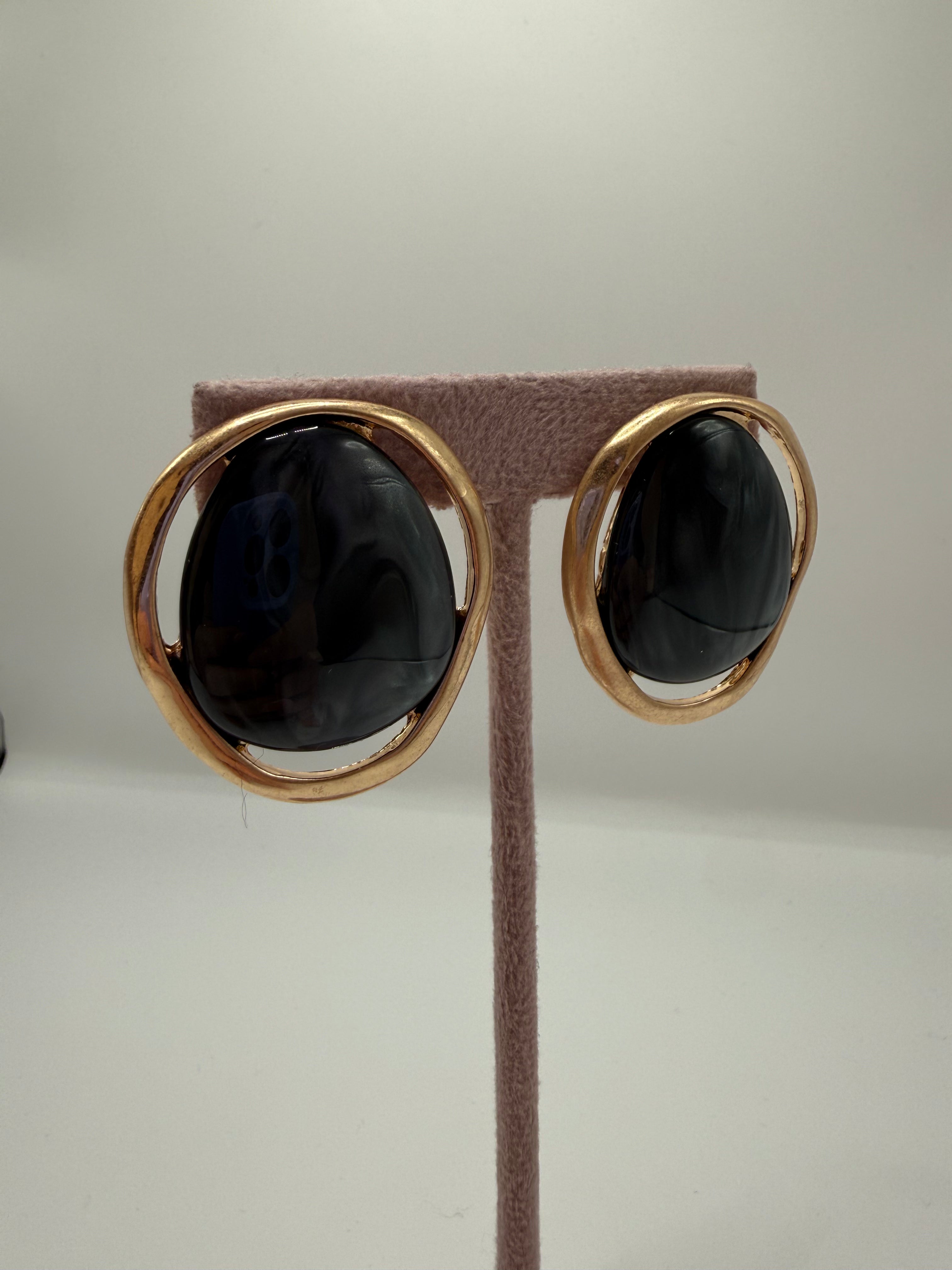 Orecchino PIETRA COLOR - NERO