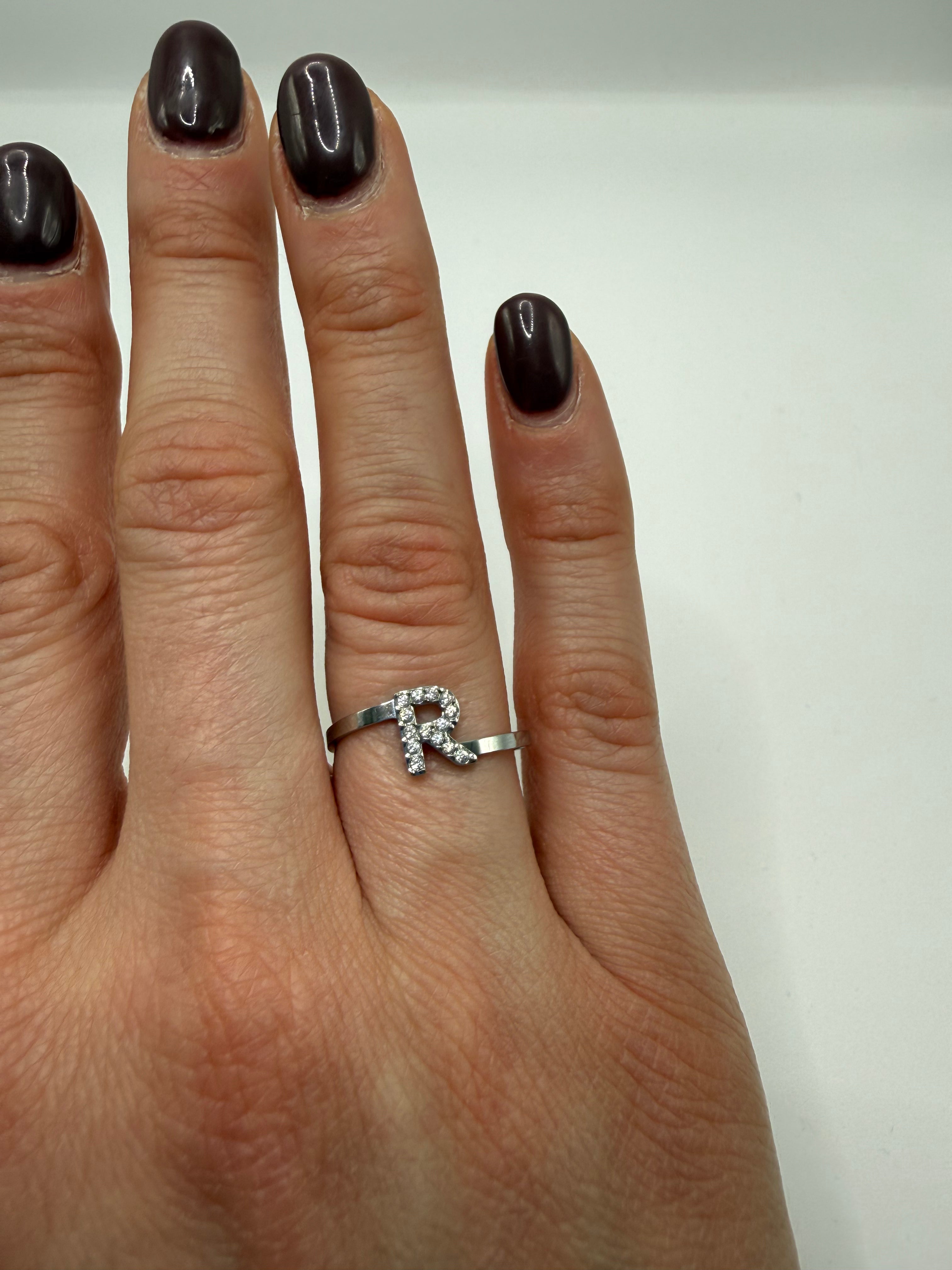 Anello LETTERA ARGENTO - R