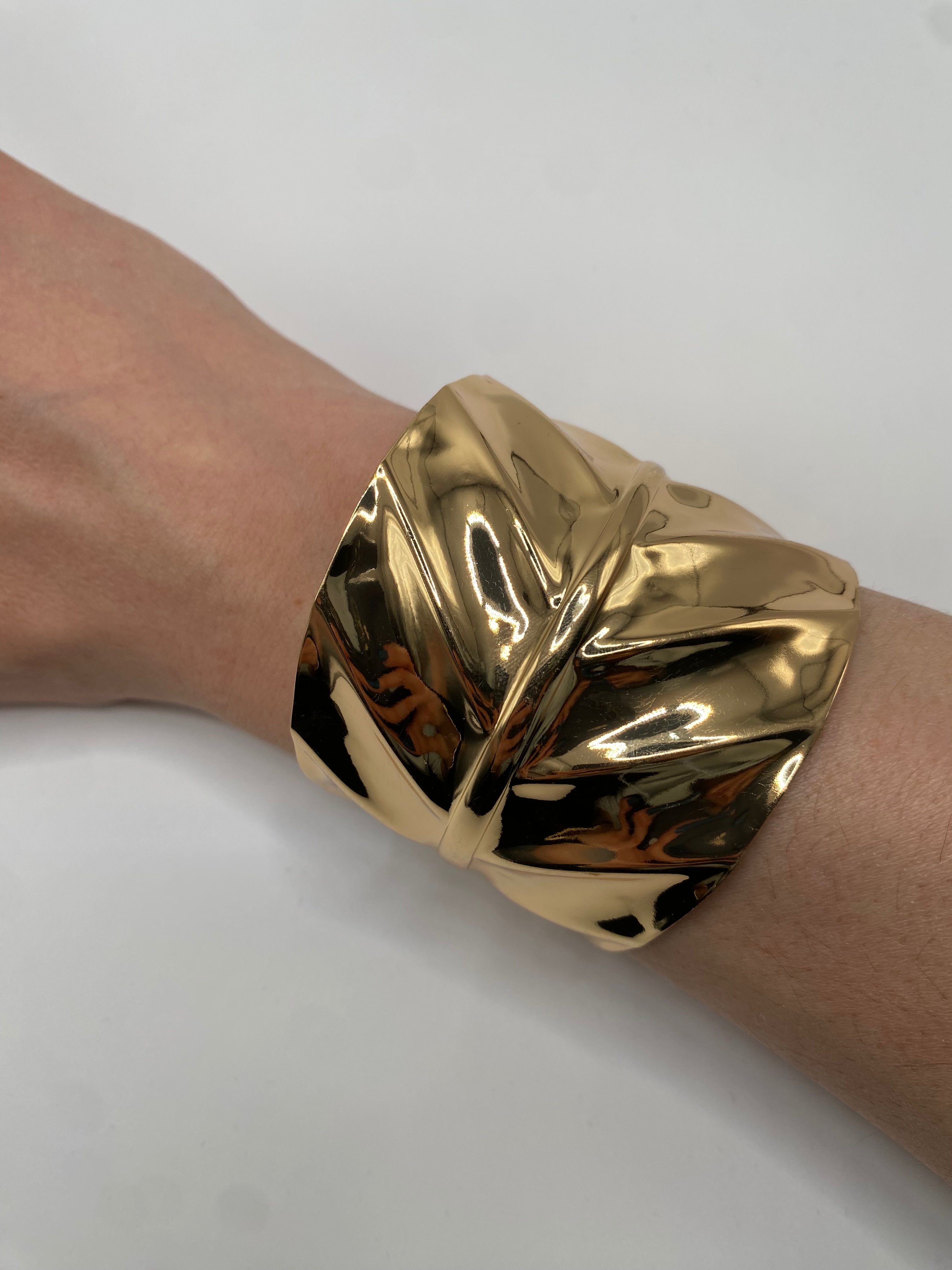 Bracciale FOGLIA GIRATA - ORO