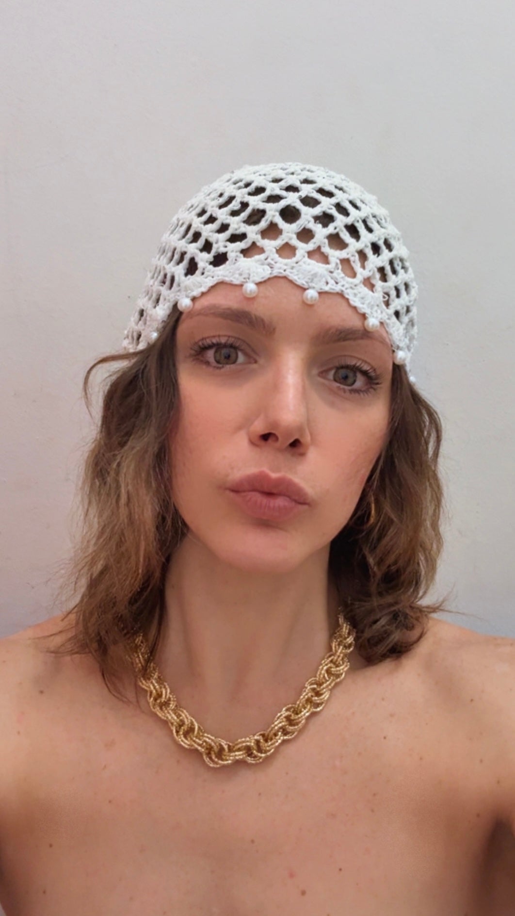 Cappello UNCINETTO E PERLE - BIANCO