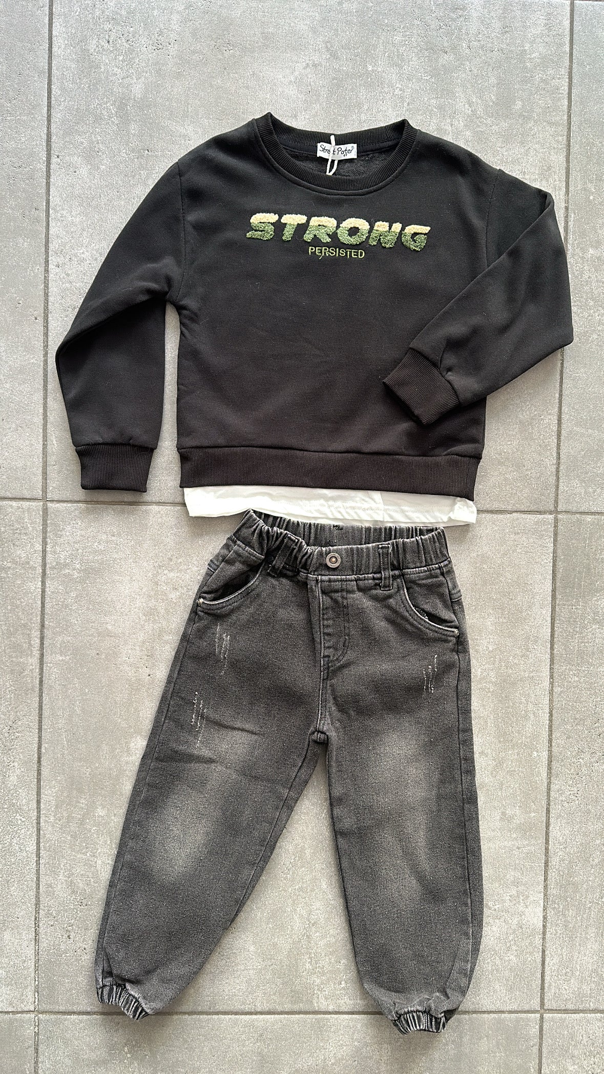 Completo STRONG 4-12A - NERO