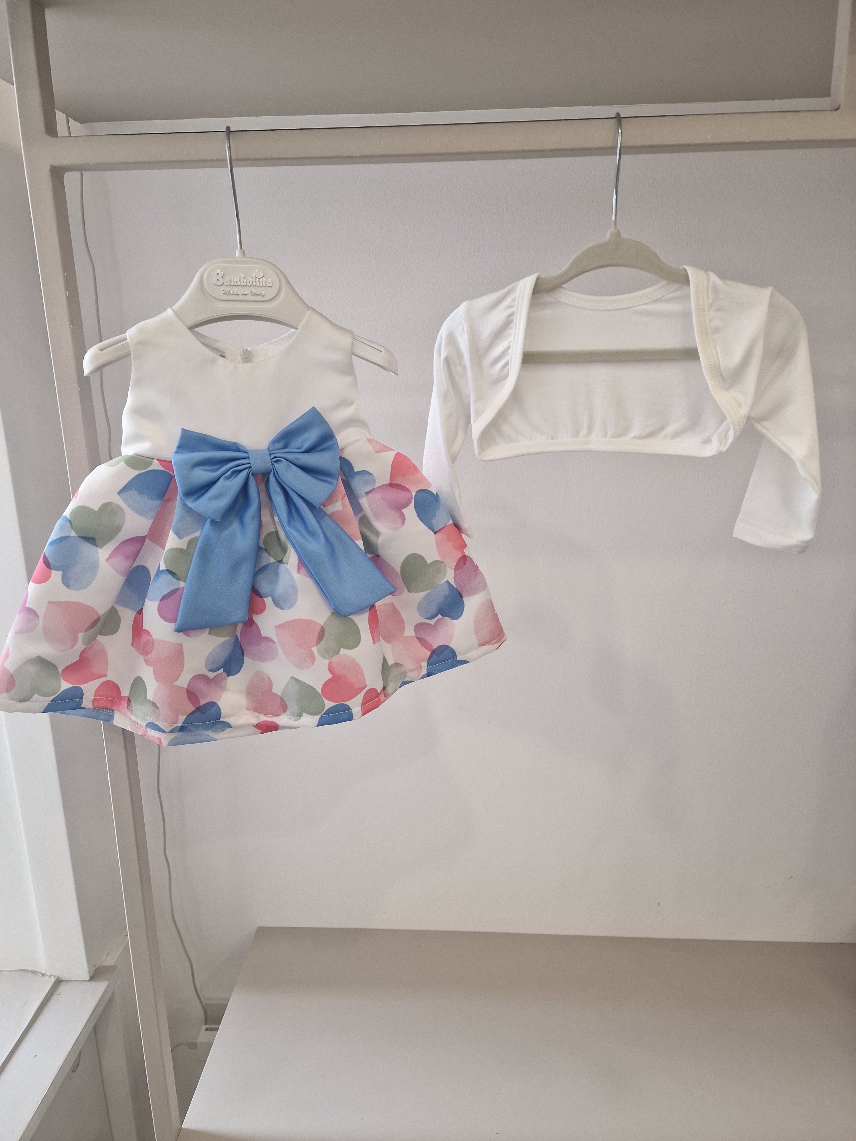 Abitino FIOCCO CON CUORI 3-24M - BIANCO