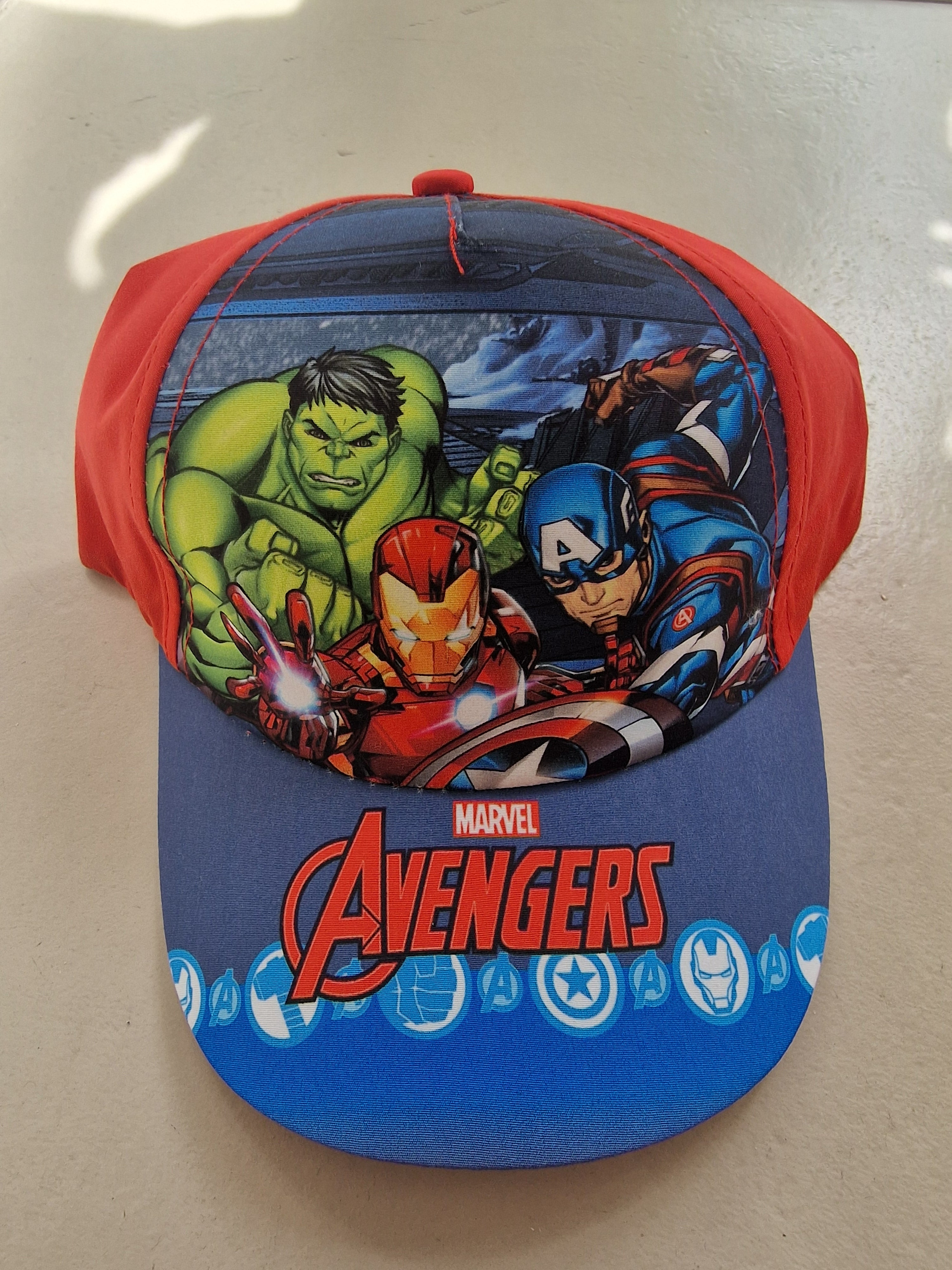 CAPPELLO CON VISIERA DISNEY - NERO-ROSSO