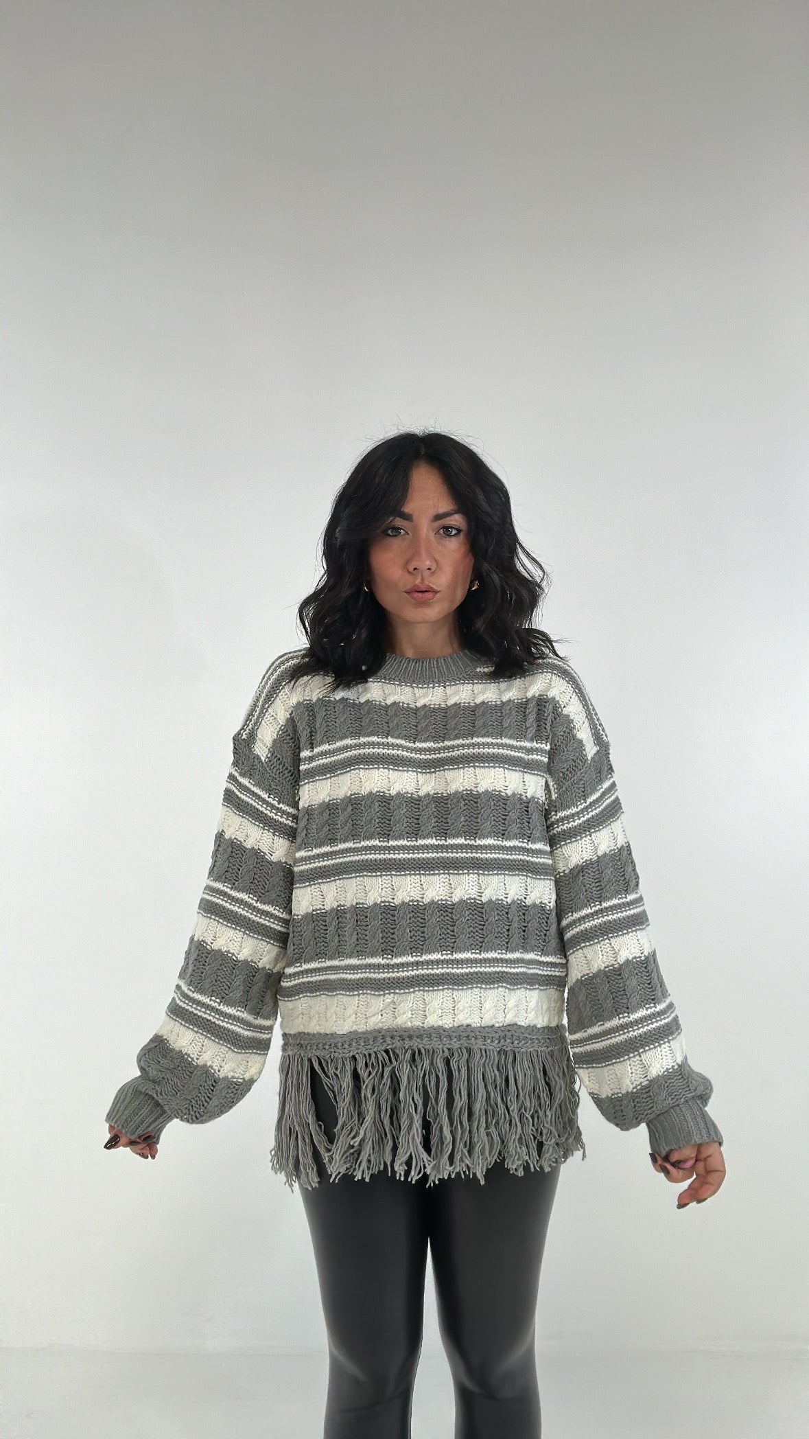 Pull RIGHE E FRANGE - GRIGIO