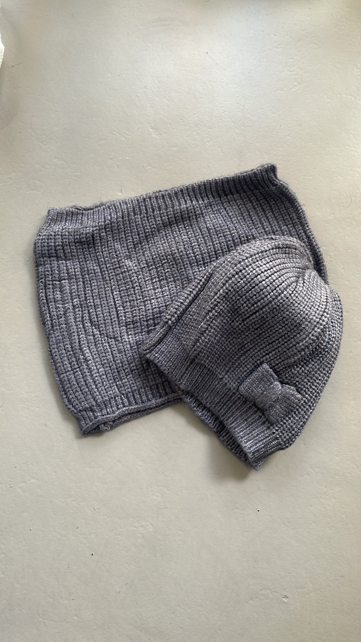 Cappellino CON SCALDA COLLO - GRIGIO