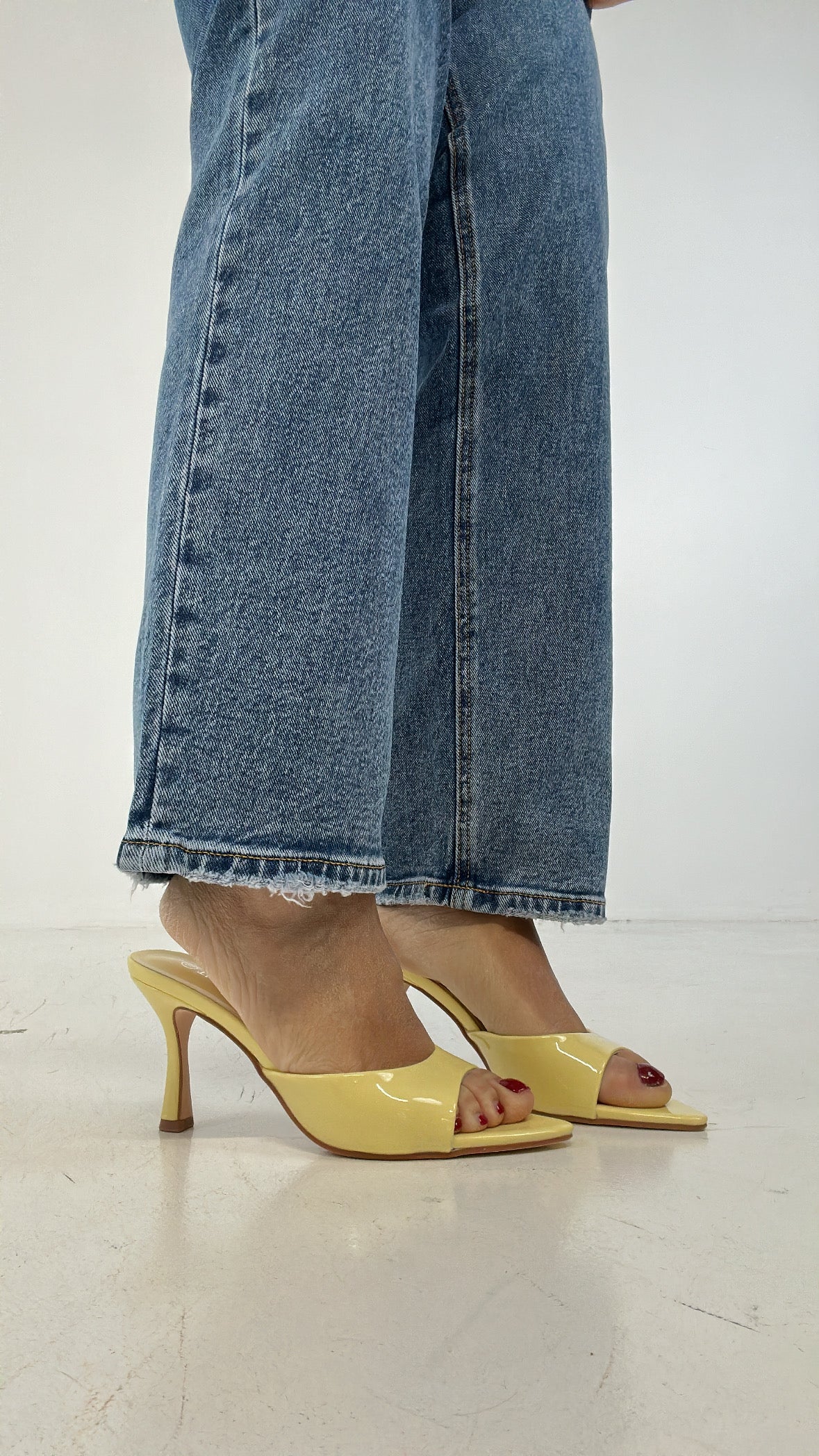 Sabot IN VERNICE - GIALLO