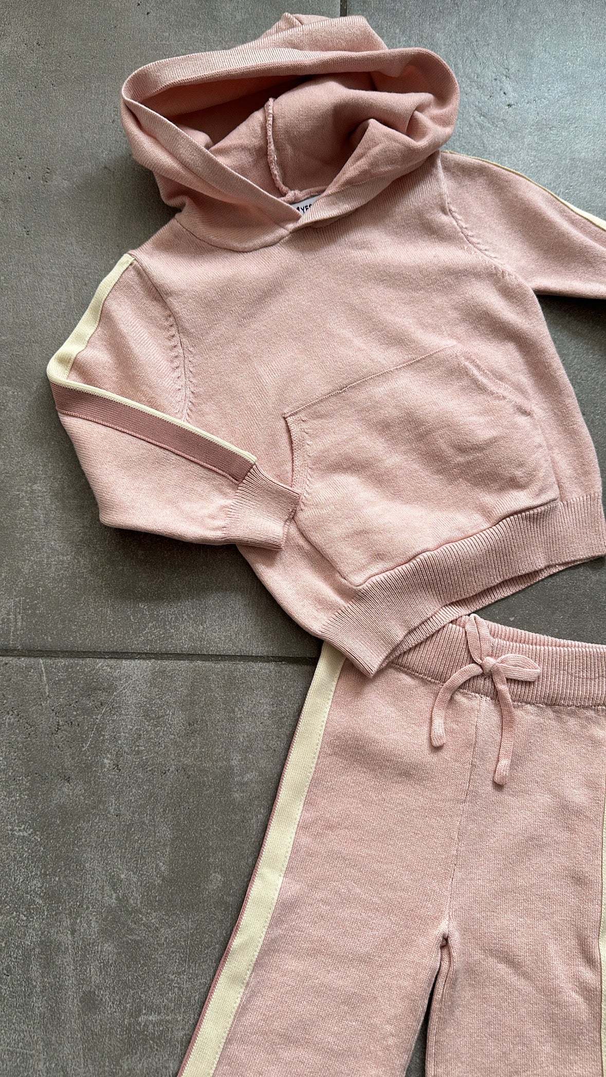 Coordinato IN MAGLIA BANDE 12-36M - ROSA