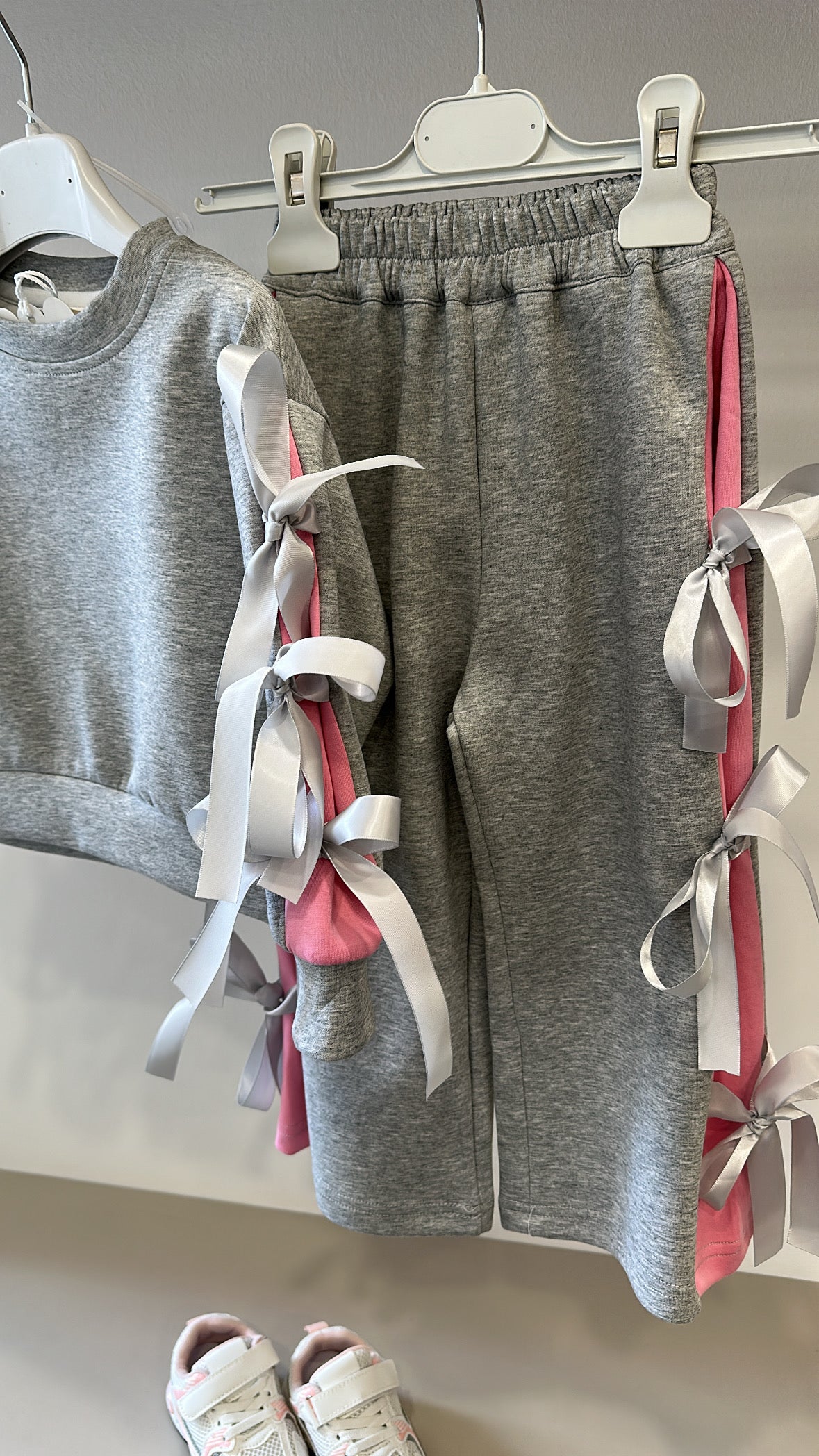 Tuta CON FIOCCHETTI 3-8A - GRIGIO