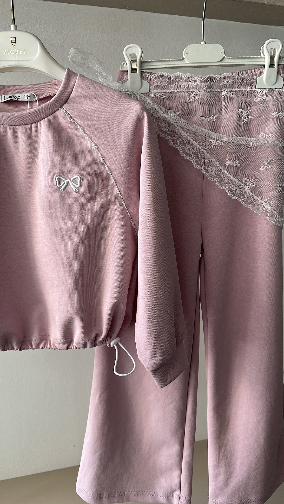 Tuta FIOCCO CON PIZZO 3-12A - ROSA