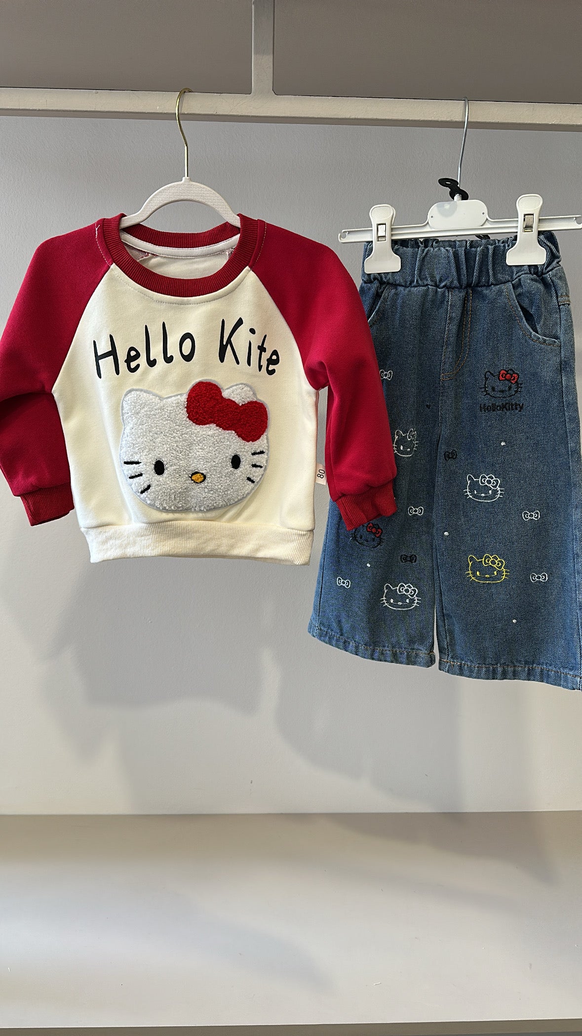 Completo HELLO CON JEANS - ROSSO