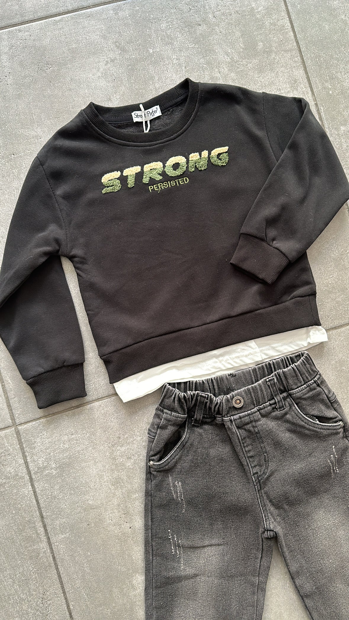 Completo STRONG 4-12A - NERO